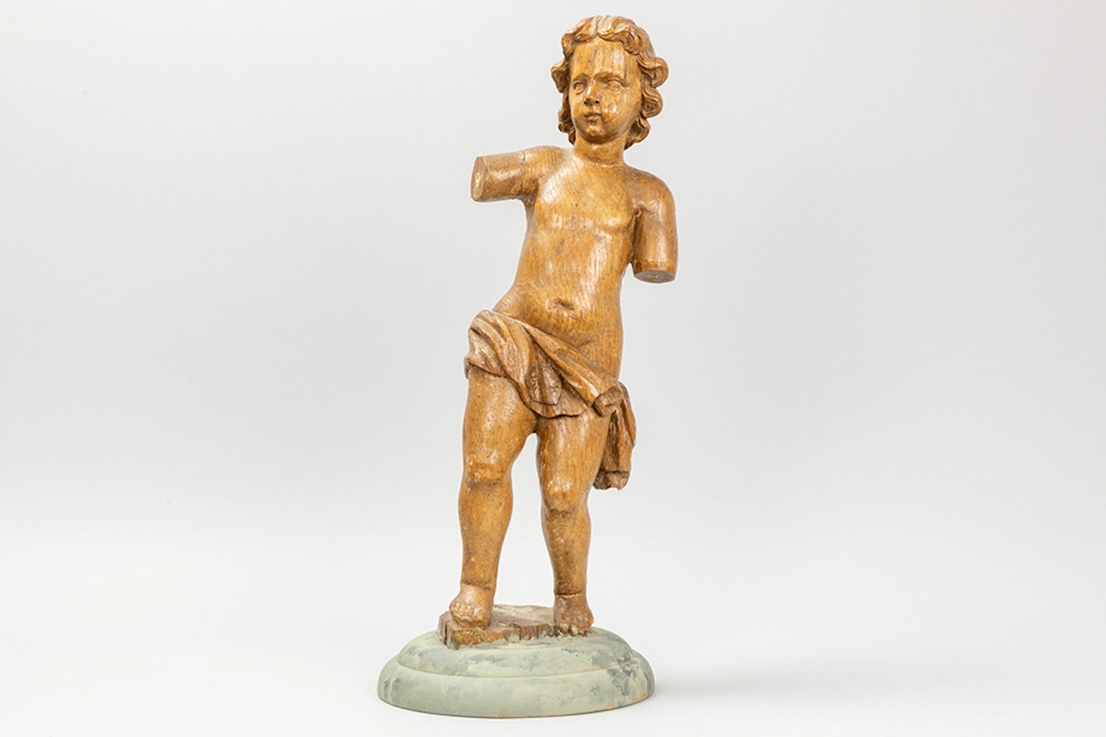 Zeventiende/achttiende eeuwse sculptuur in hout : "Amourtje" - hoogte