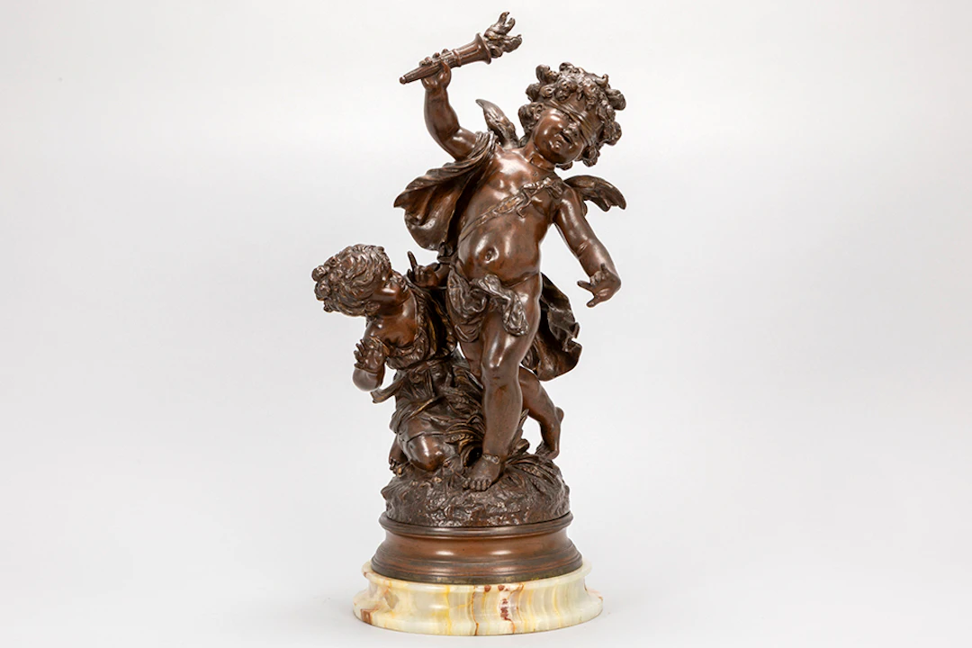 MOREAU AUGUSTE (1834 - 1917) antieke sculptuur in brons : "Twee amourtjes"