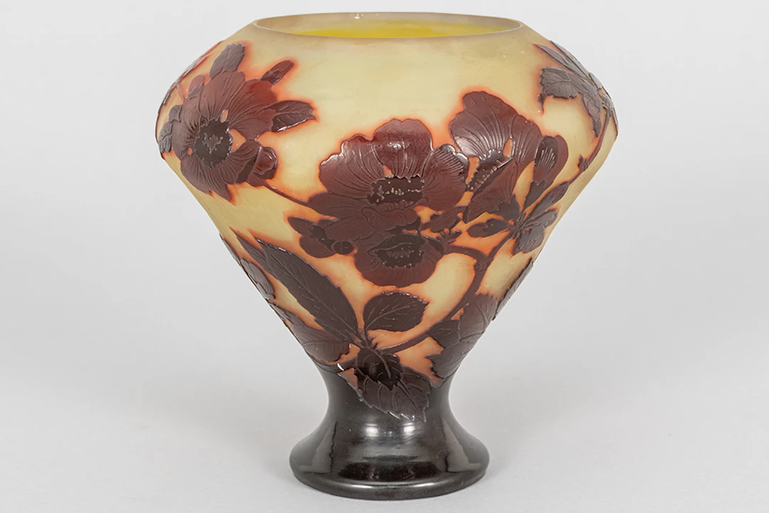 GALLÉ ÉMILE (1846 - 1904) Art Nouveau-vaas in glaspasta met floraal