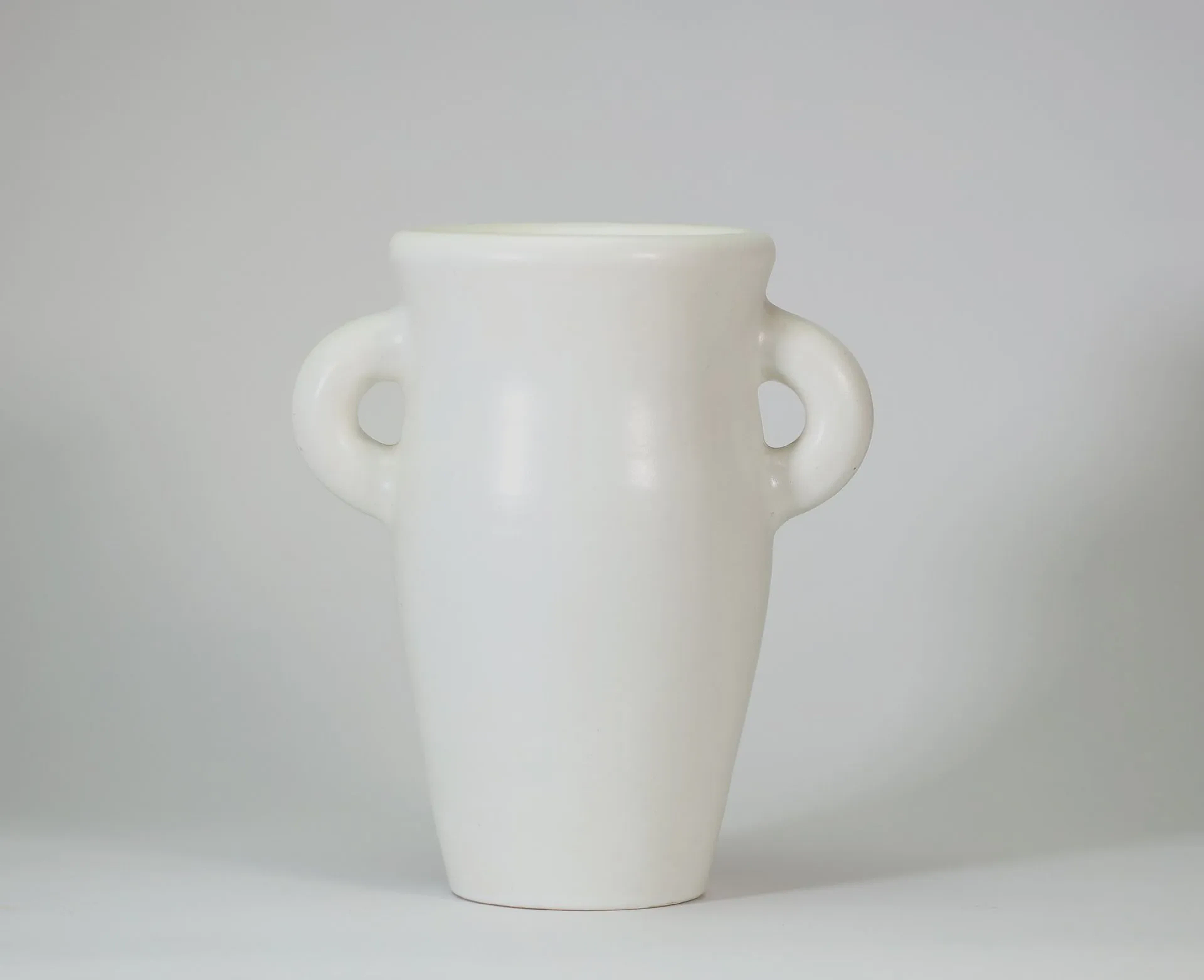 Vase with two handles in the style of Georges Jouve, circa 1 - Lot 140