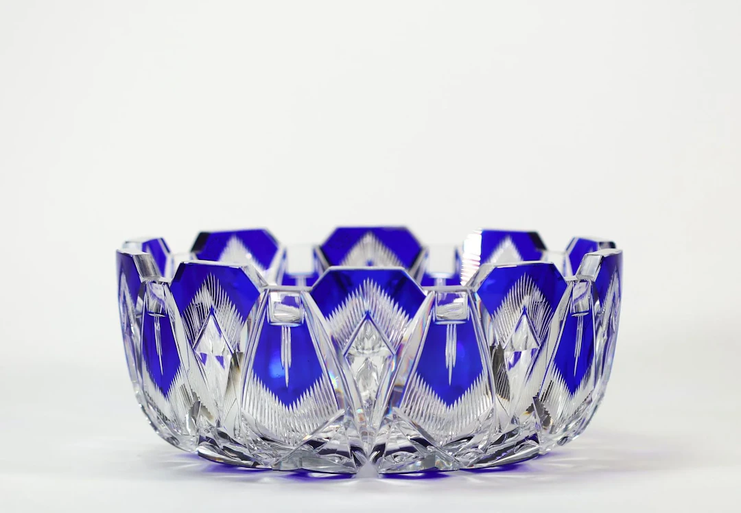 VAL SAINT-LAMBERT – Large Art Deco crystal bowl with cobalt - Lot 76