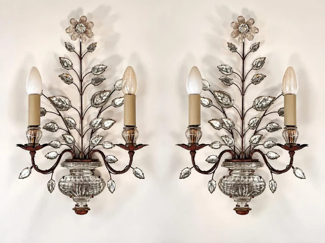 MAISON BAGUÈS – Pair of two-light wall sconces in patinated - Lot 63