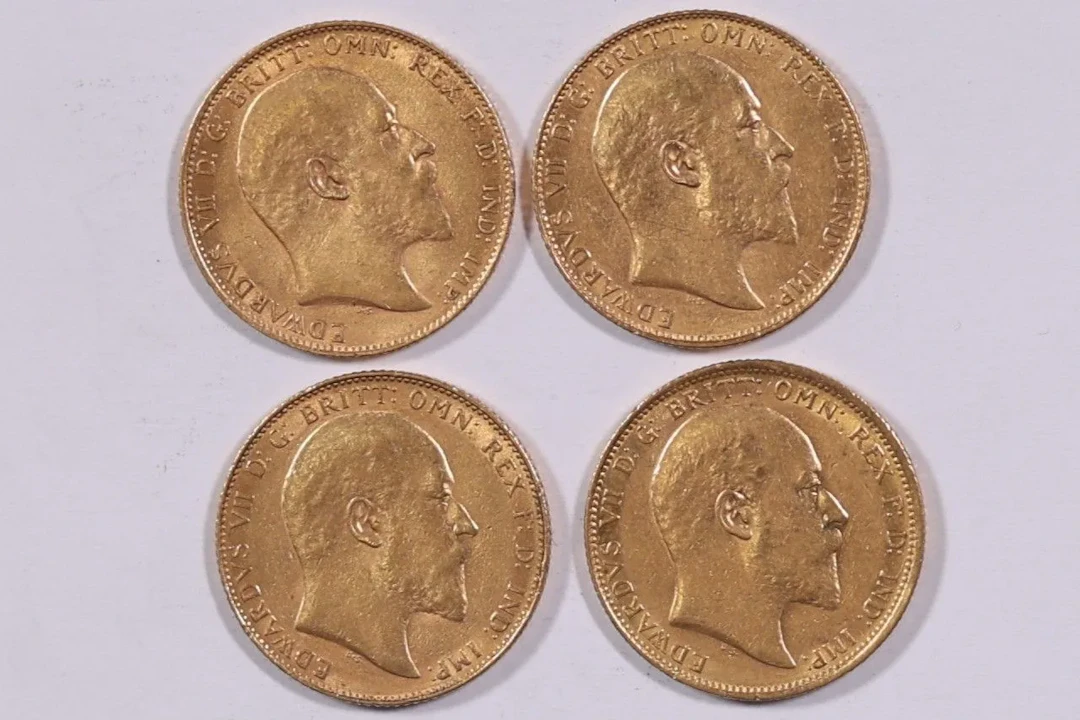 ROYAUME-UNI — ÉDOUARD VII — Ensemble de quatre souverains en - Lot 231