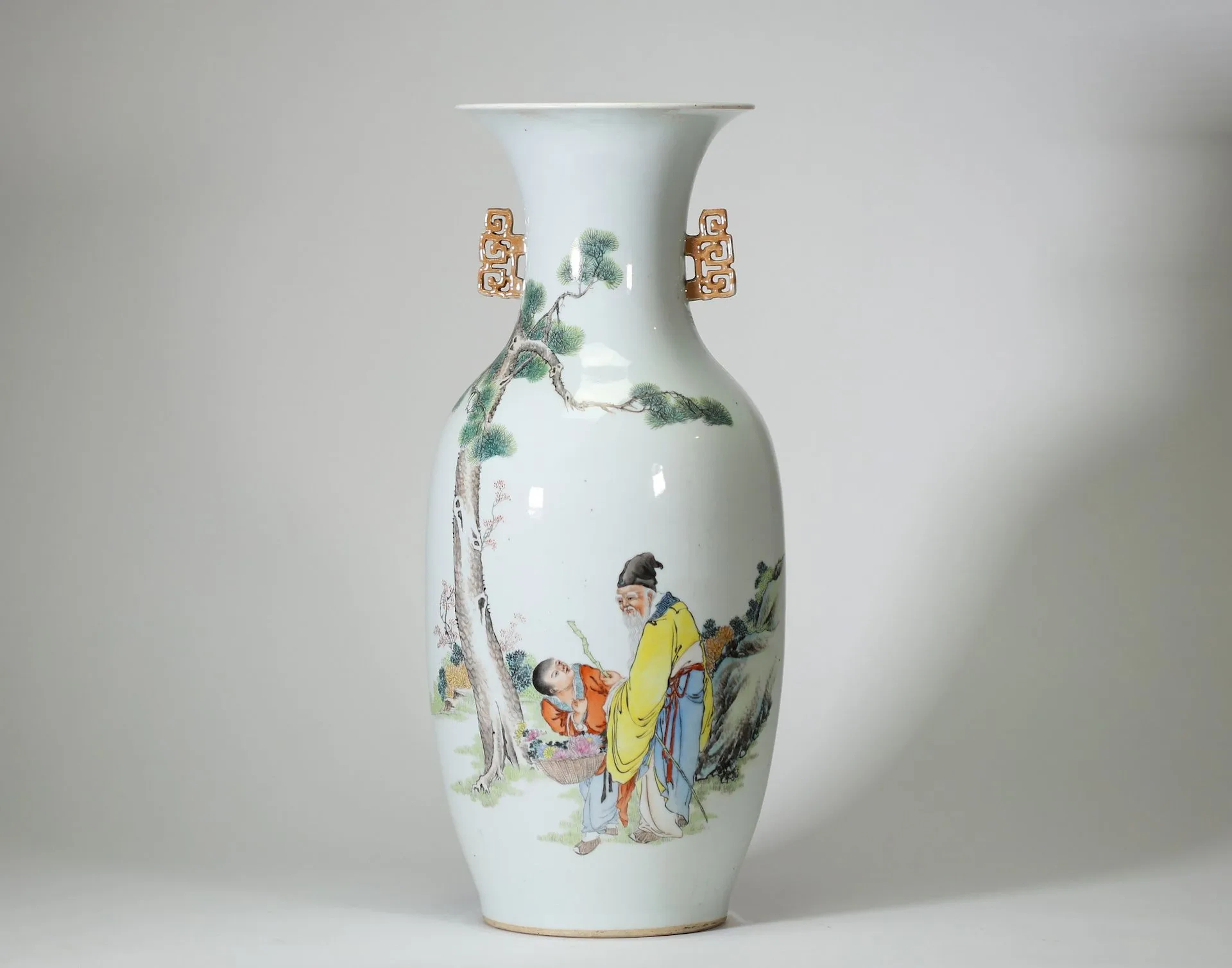 CHINA, Republic era, circa 1920 – Artist-made porcelain vase - Lot 28