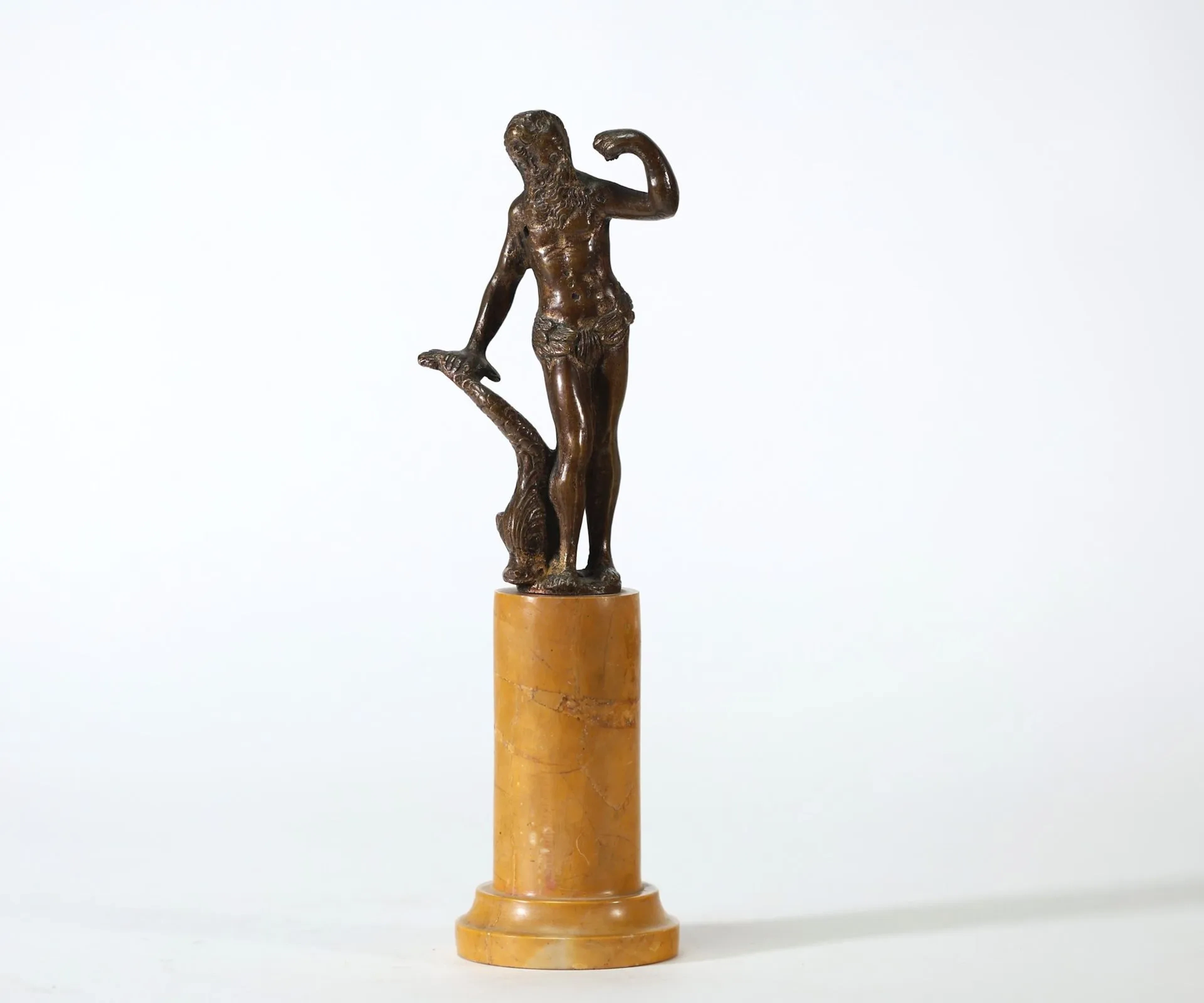 NEPTUNE AU DAUPHIN – TRAVAIL ITALIEN, XVIIe SIÈCLE Statuette - Lot 202