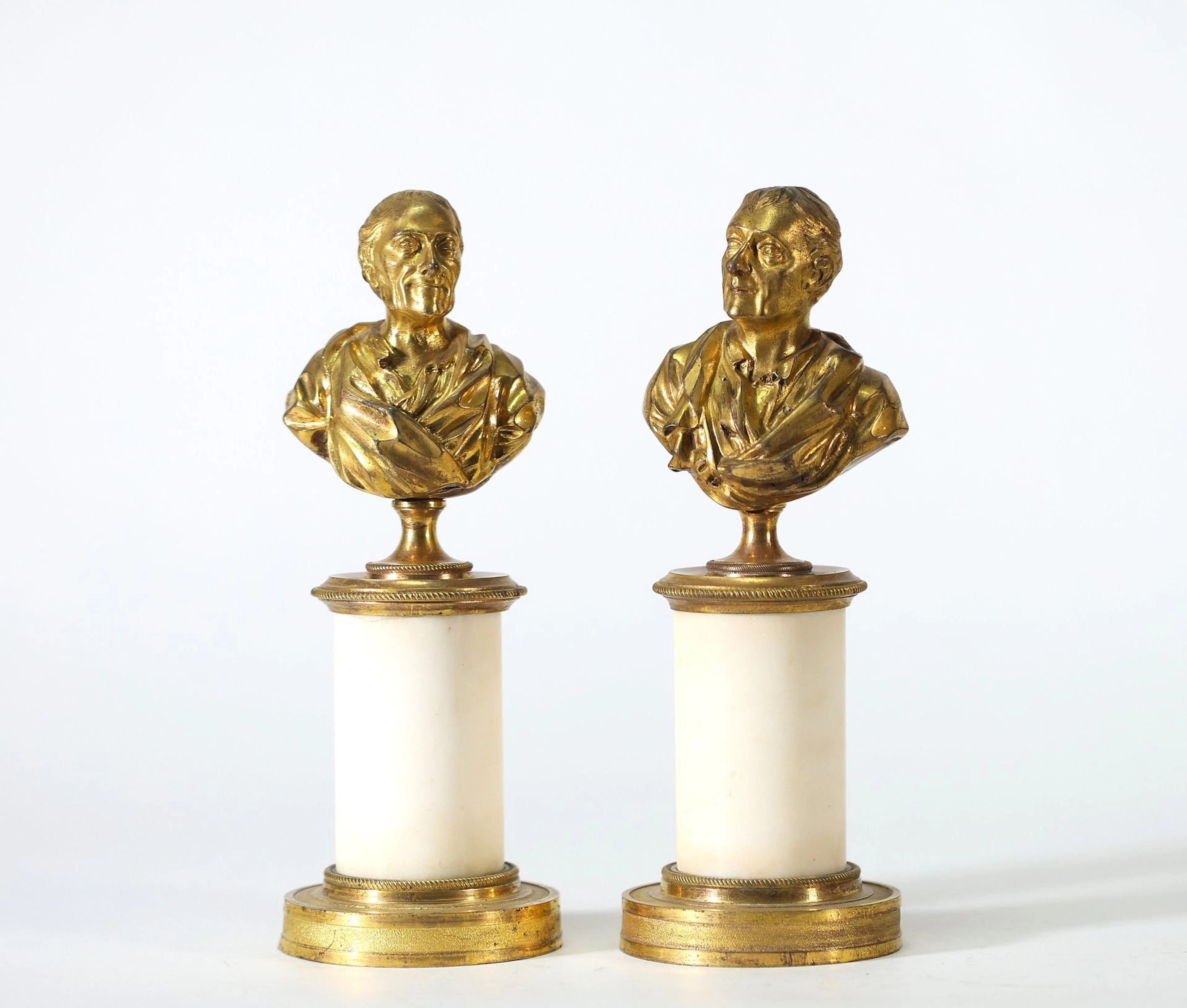 VOLTAIRE ET JEAN-JACQUES ROUSSEAU – ÉPOQUE LOUIS XVI Paire d - Lot 204