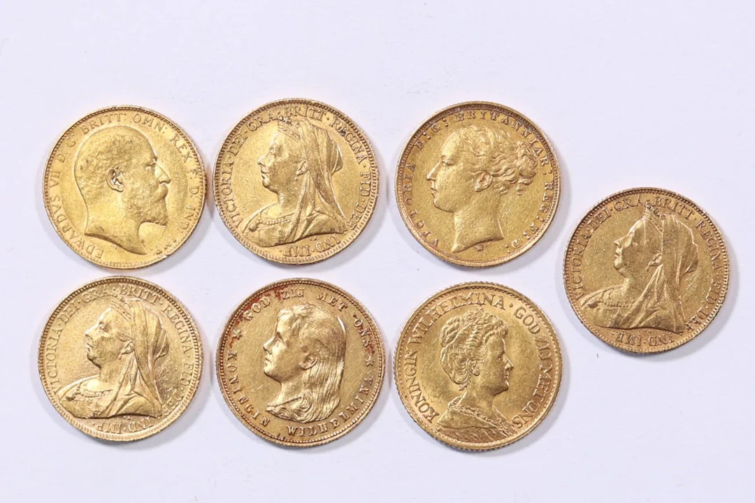 GRANDE-BRETAGNE PAYS-BAS – Lot de sept pièces en or compren - Lot 221