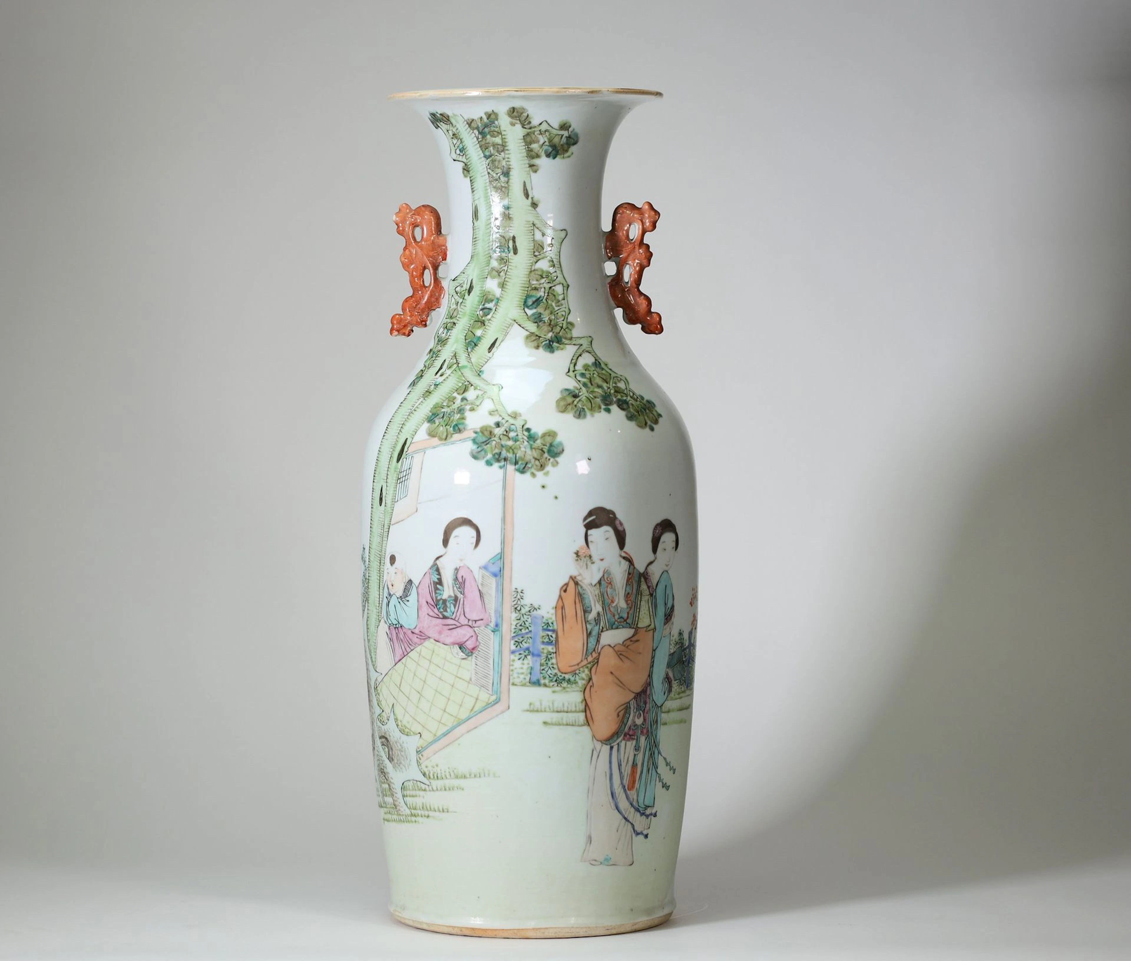 CHINE, fin de la dynastie Qing, vers 1900 – Grand vase balus - Lot 29