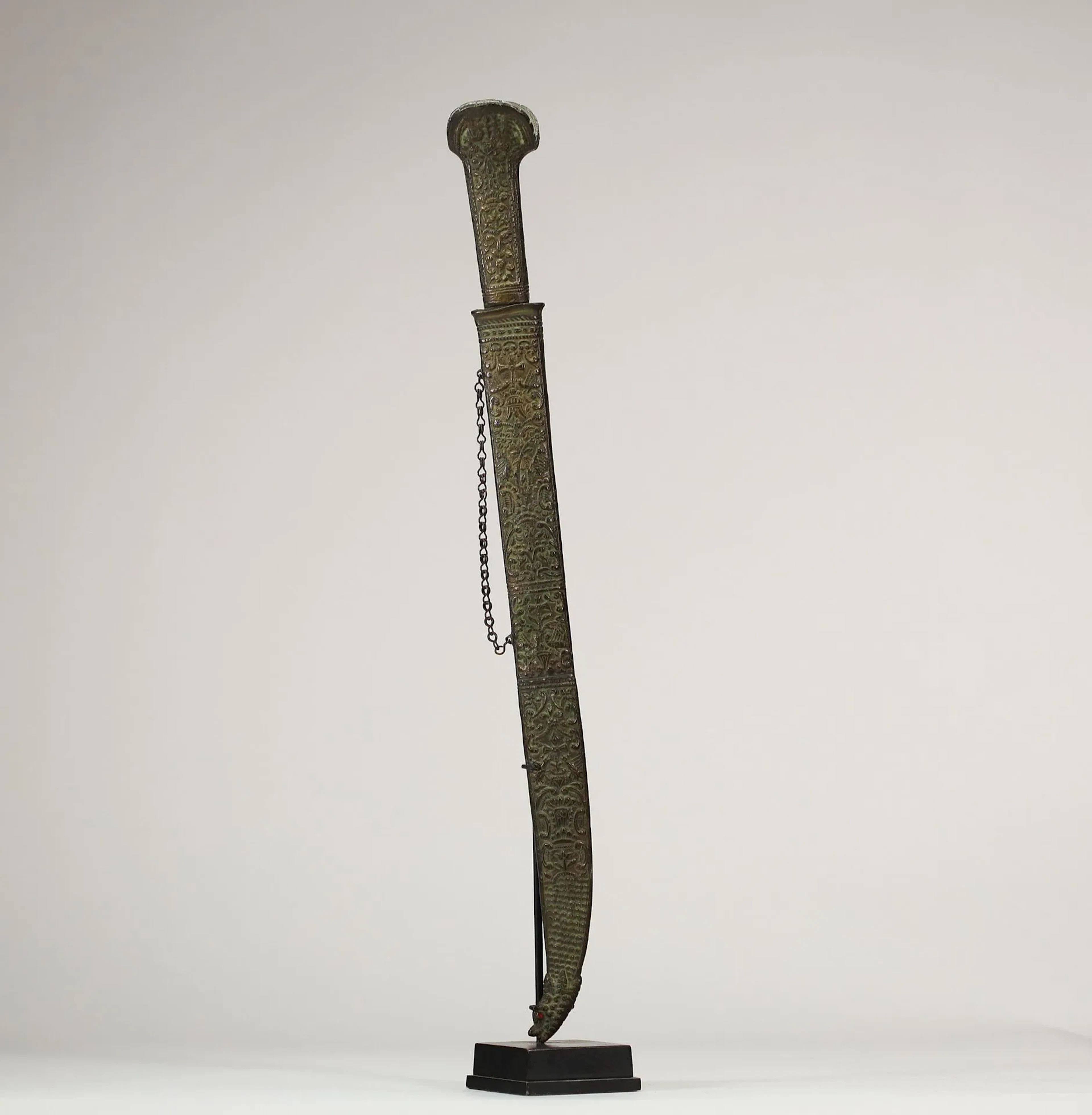 TIBET – Épée traditionnelle à longue lame droite en acier à - Lot 15