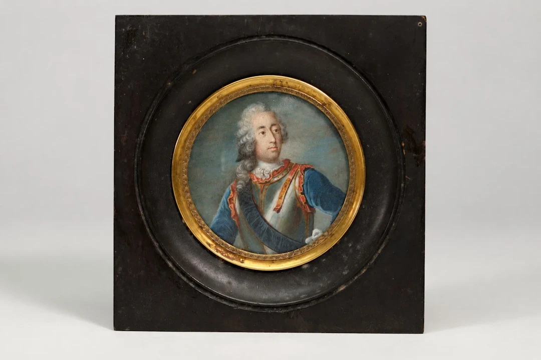 18TH-CENTURY EUROPEAN SCHOOL – Miniature depicting an aristo - Lot 186