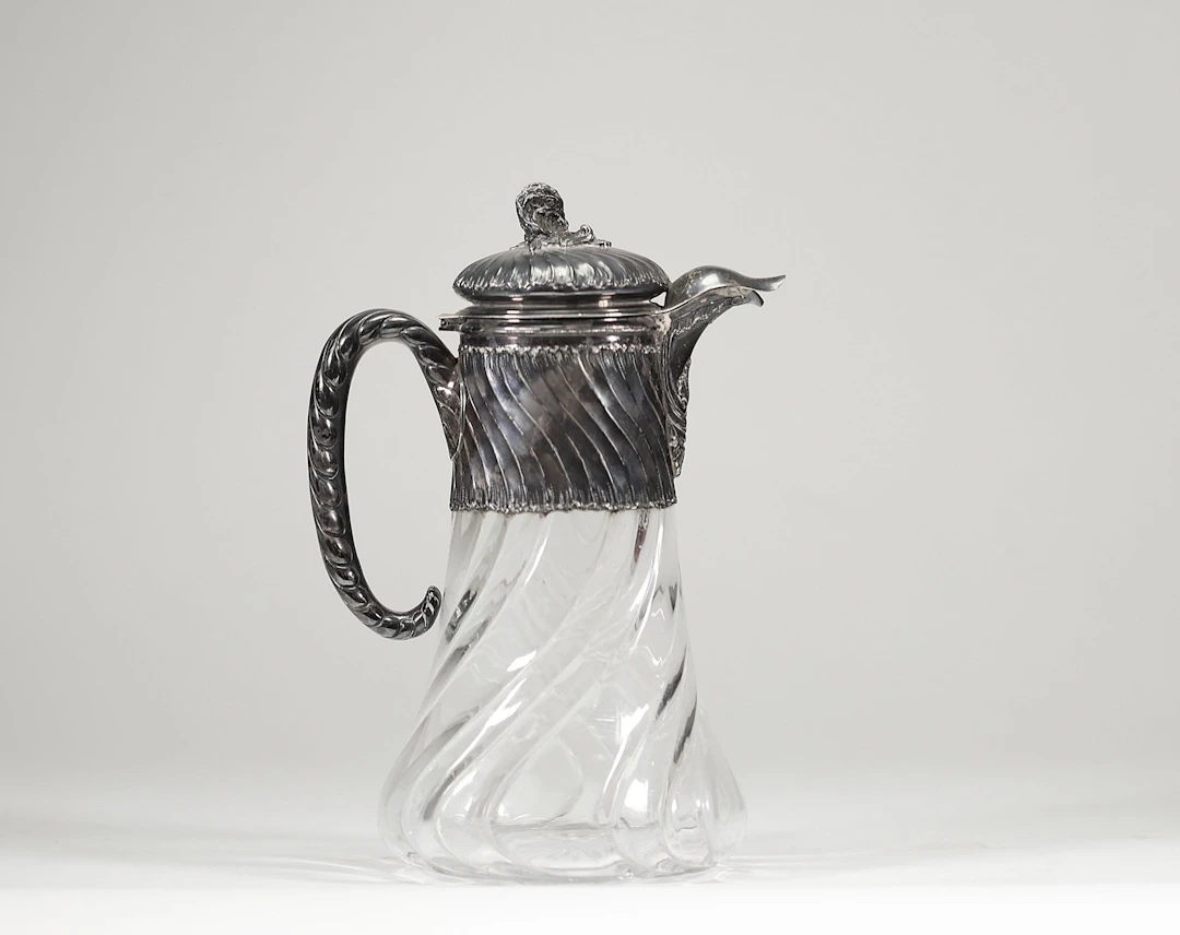 Verseuse en cristal et argent, vers 1900 - Lot 131