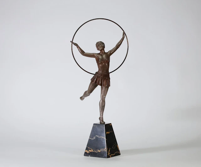 LIMOUSIN – DANCER WITH A HOOP, ART DECO SCULPTURE, CIRCA 193 - Lot 87