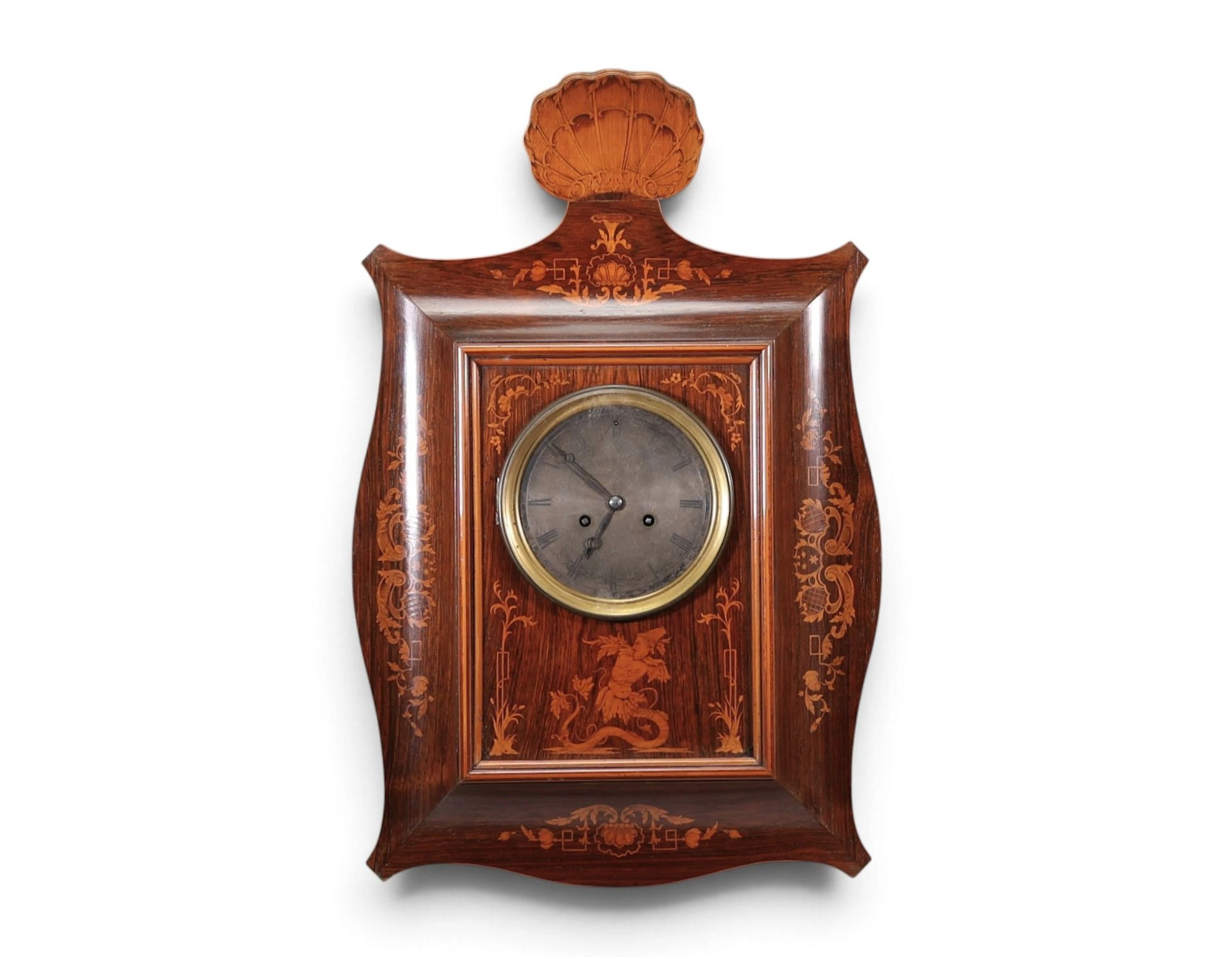 Pendule murale en marqueterie, probablement travail italien - Lot 209
