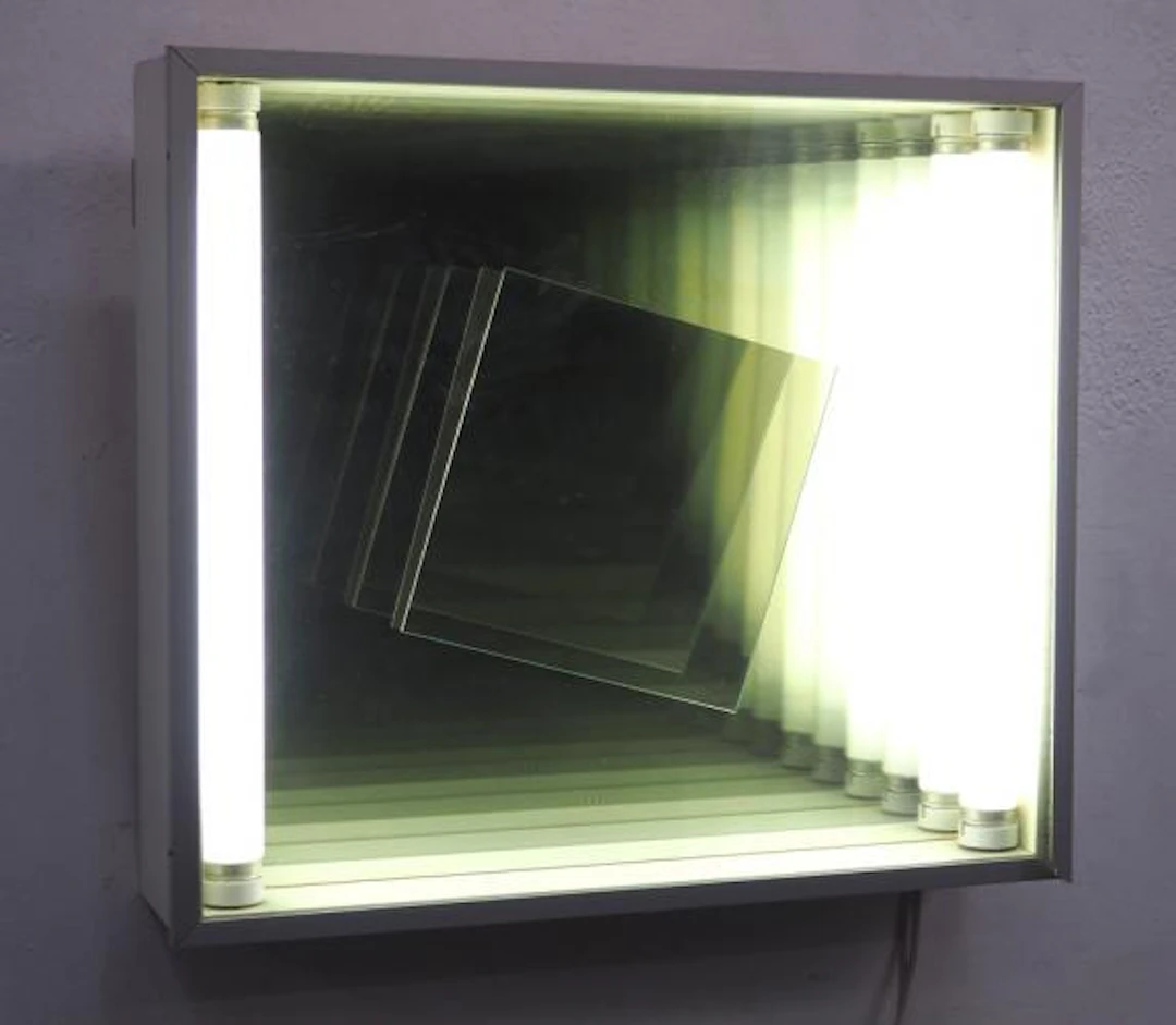 Christian Megert - Kinetisches Licht-Raumobjekt Kinetic light-space object