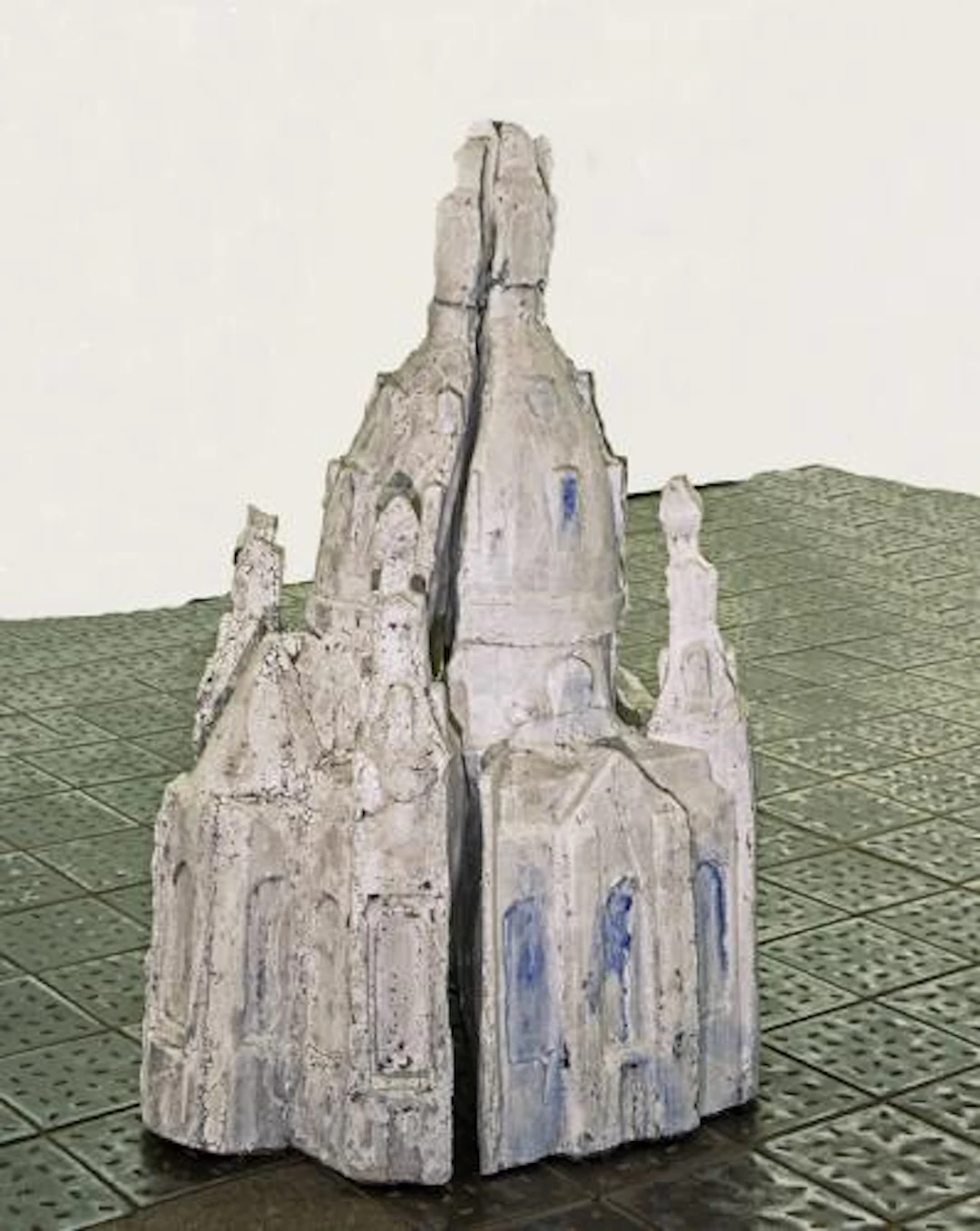 Thomas Virnich - Frauenkirche vier einzelne Formen, weiß glasiert