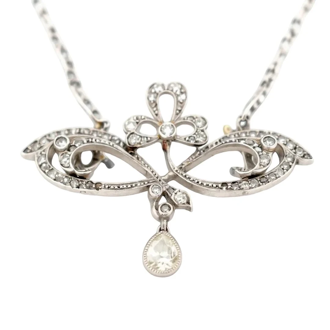 Necklace Pendant in Platinum and Diamonds