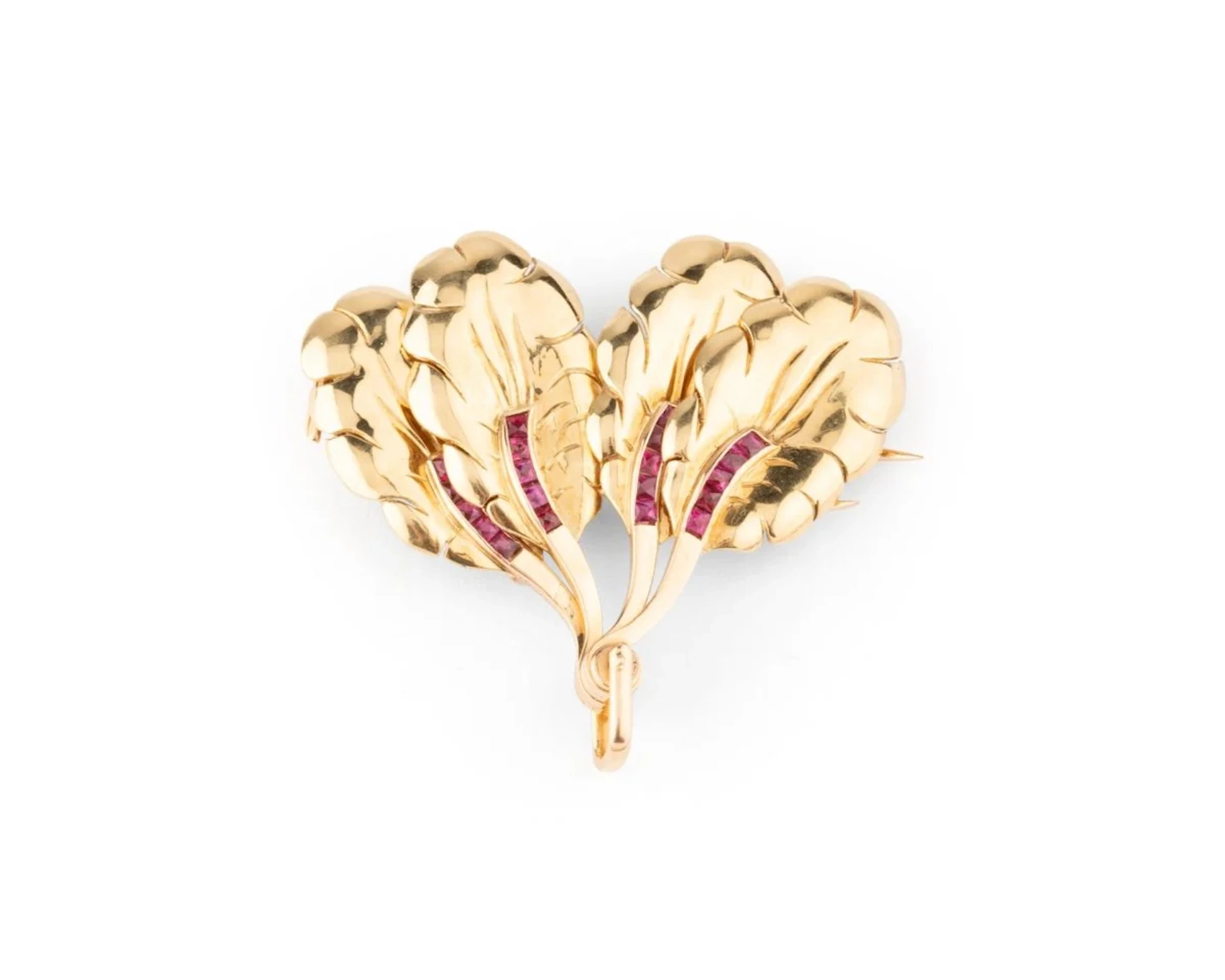 MELLERIO Fan brooch in yellow gold and ruby