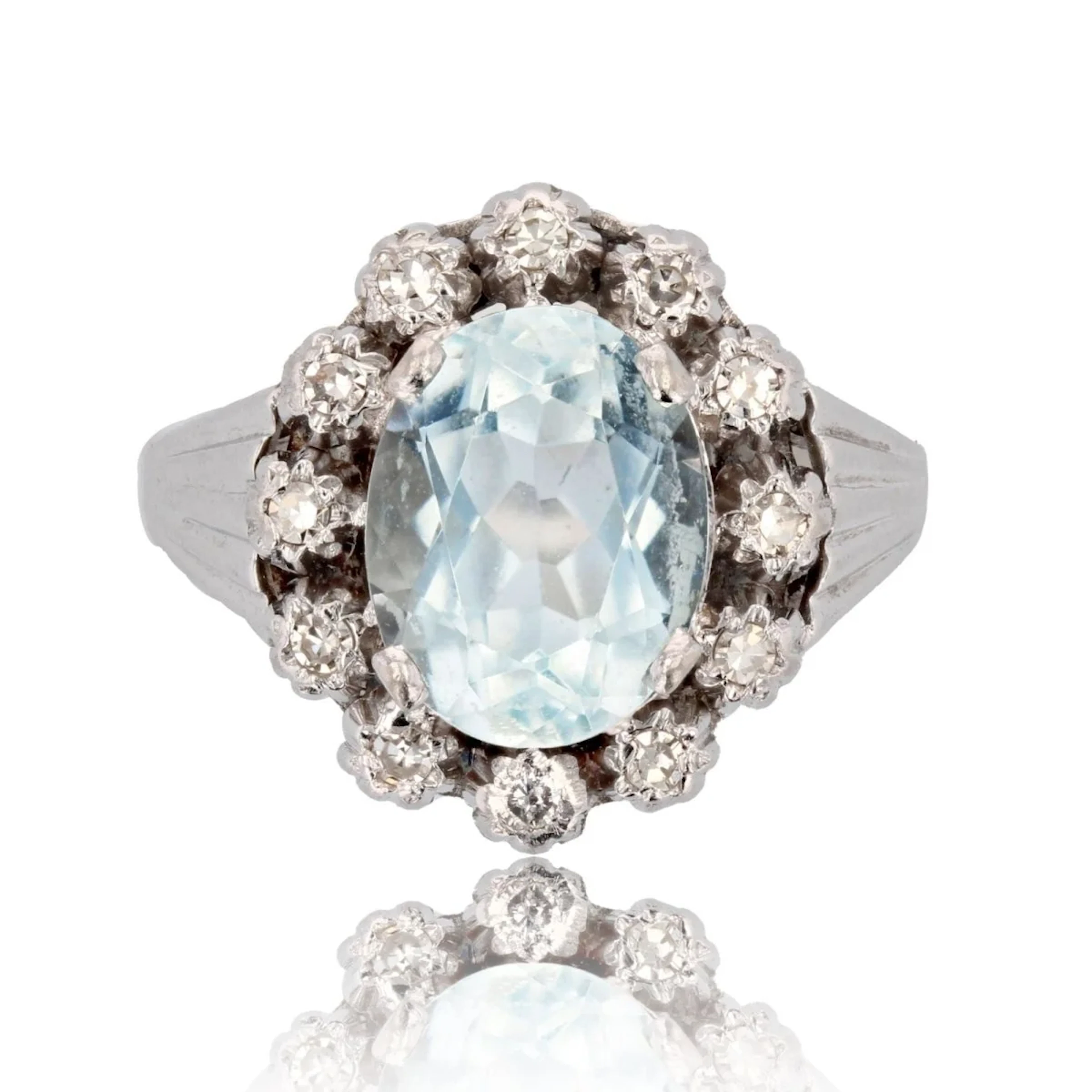 Entourage ring in white gold, platinum, aquamarine and diamonds