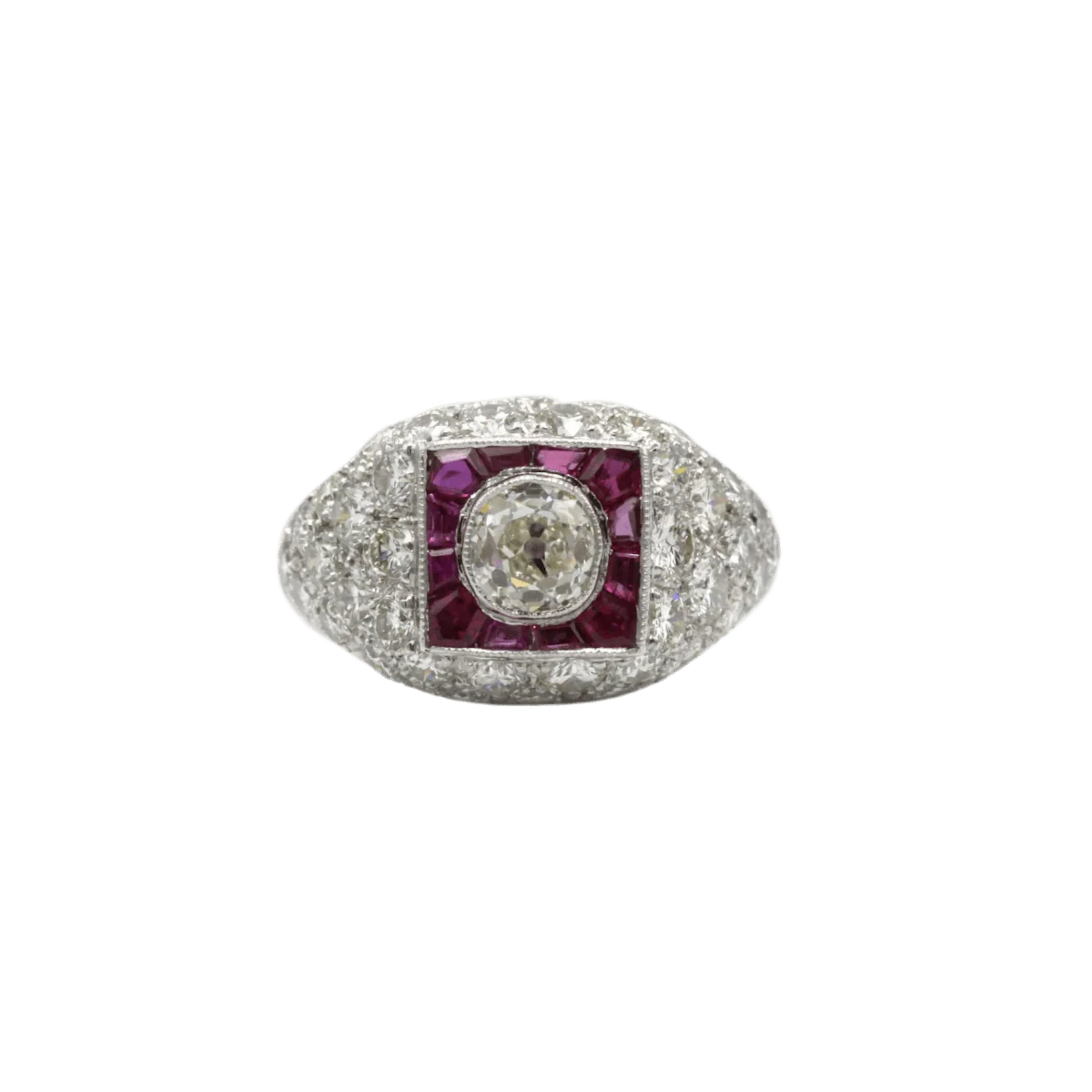 Ring Dome in paltinium, ruby and diamond