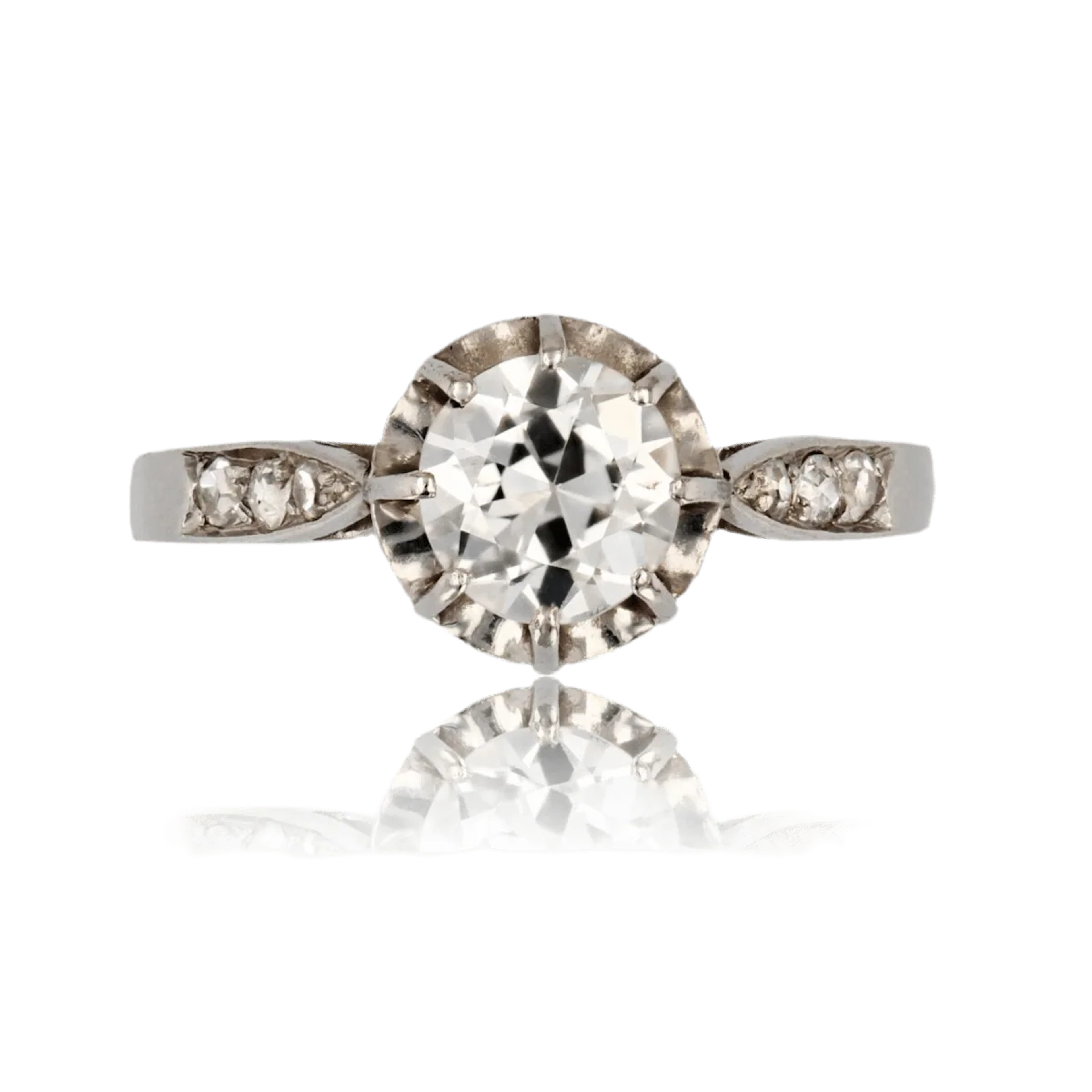 Solitaire ring in platinum and diamonds