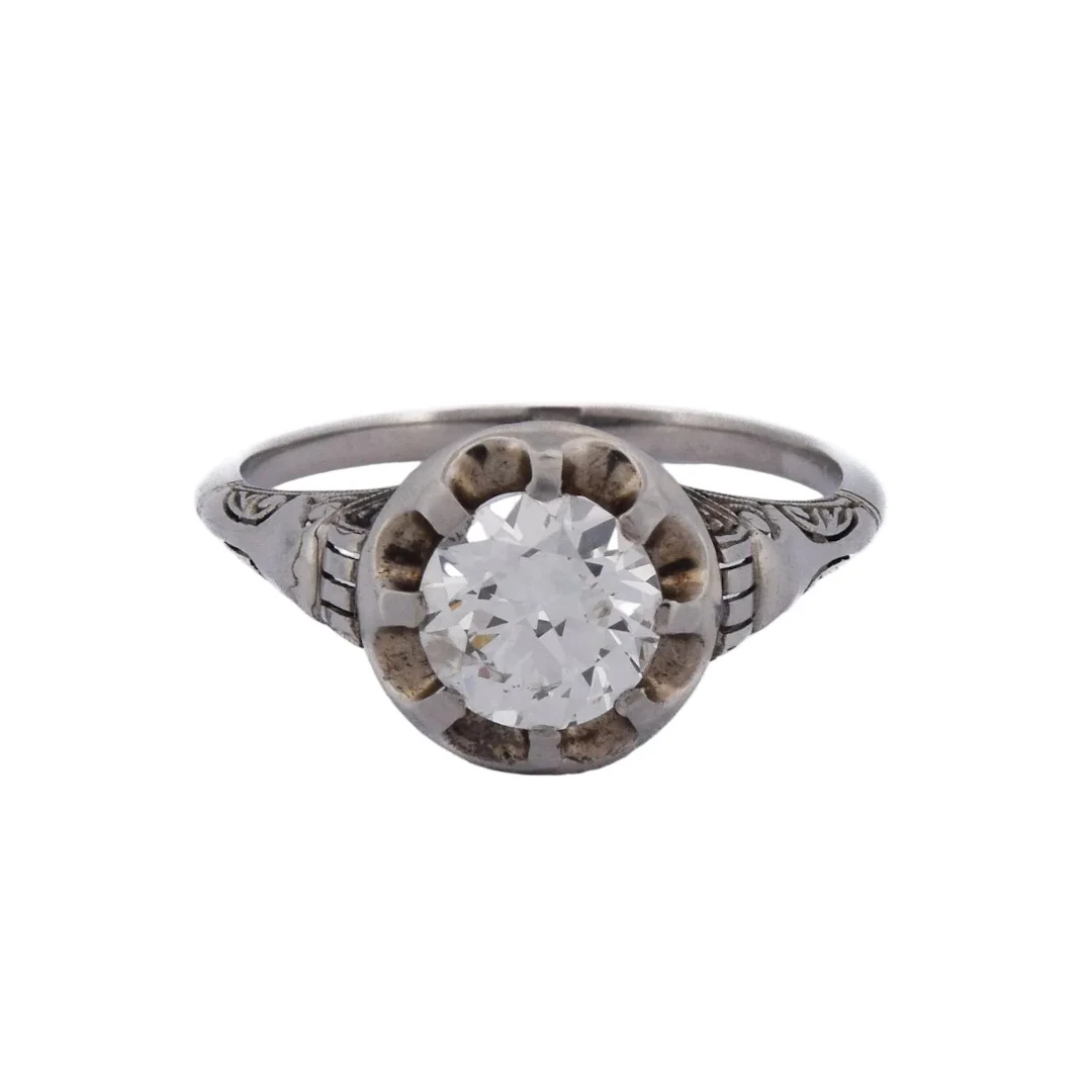 White gold and diamond Solitaire Ring