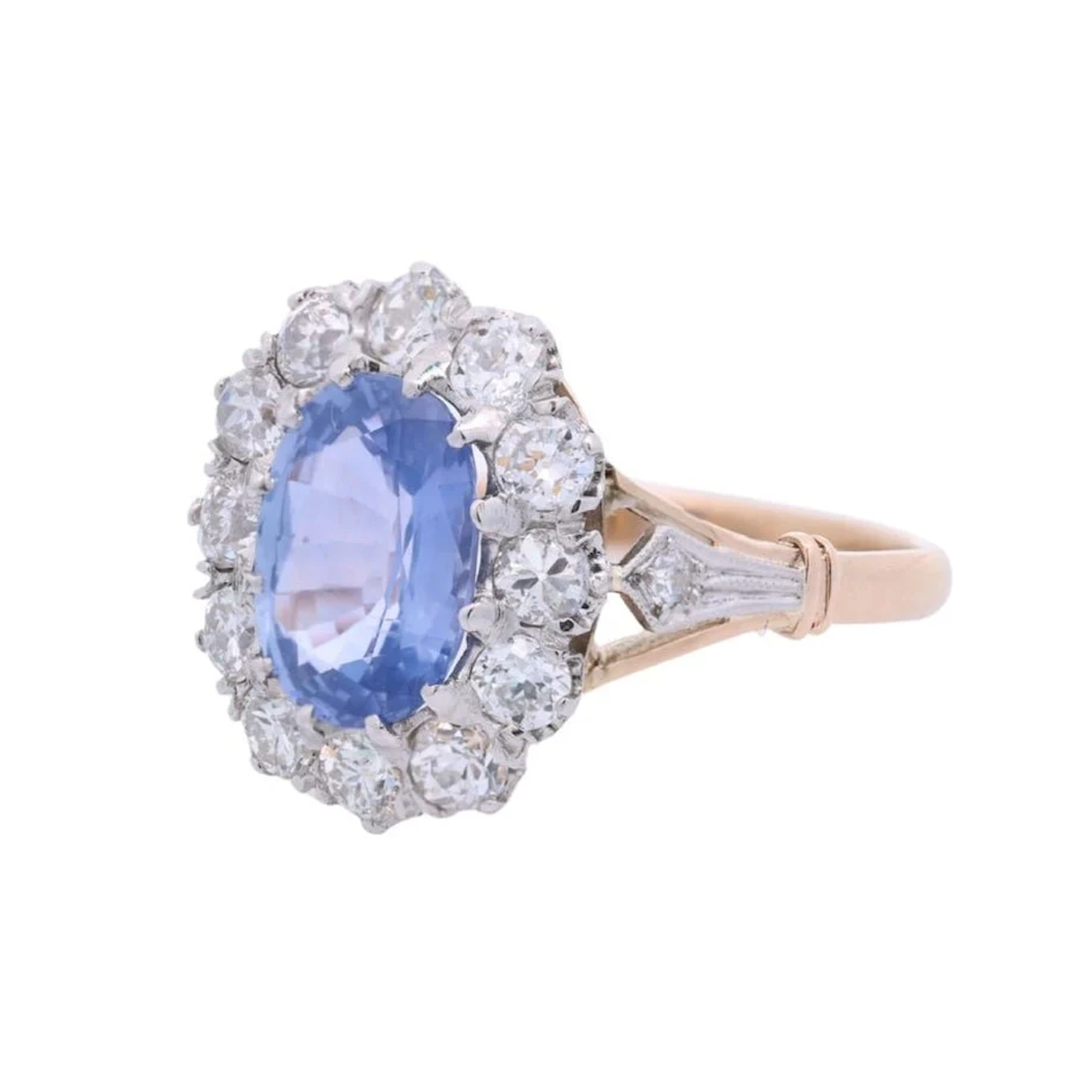 Marguerite Ring in yellow gold, platinum, sapphire, and diamonds