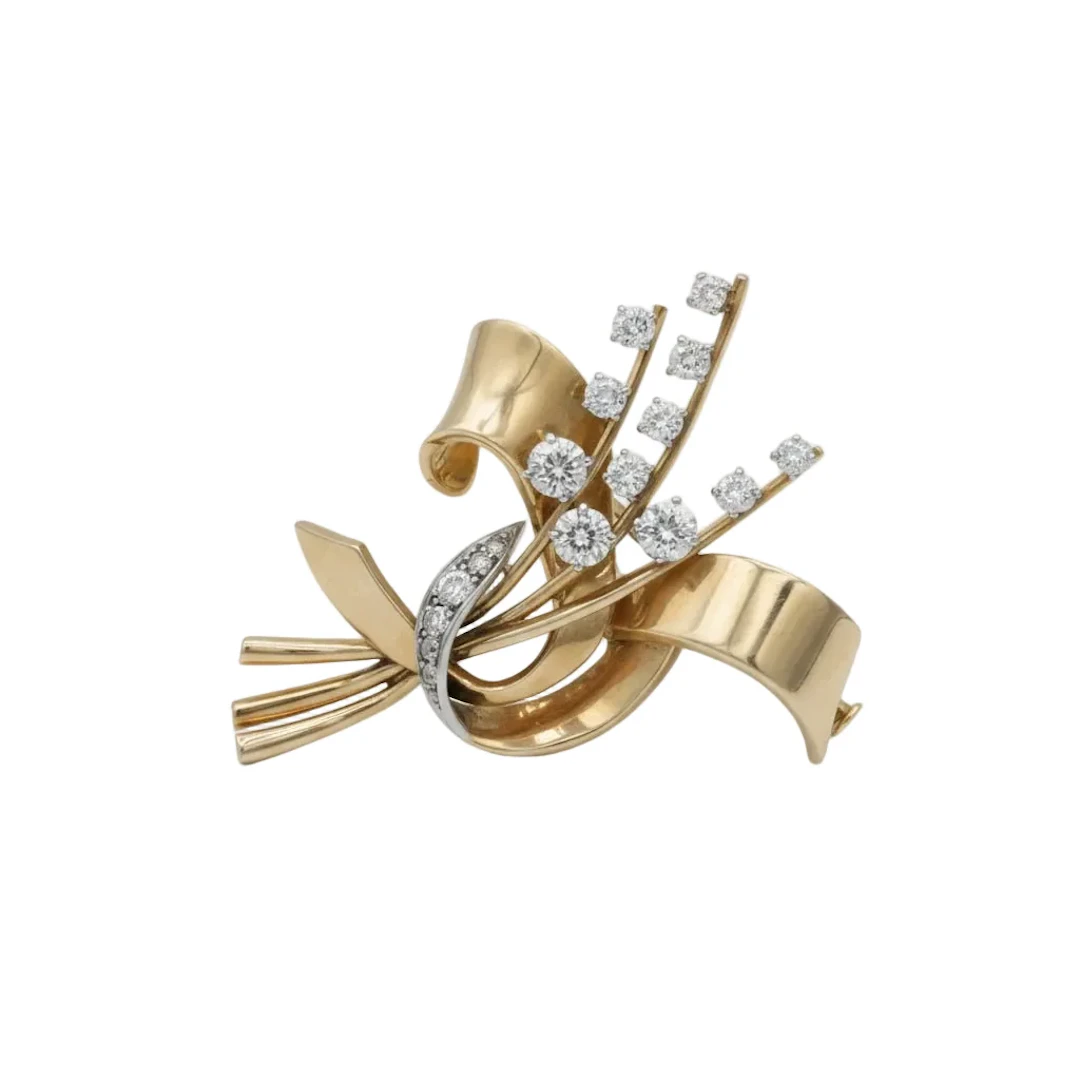 Brooch in Yellow gold, Platinum and Diamonds 1.05 Carats