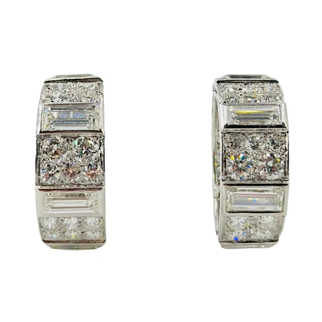 Creole earrings in platinum and diamonds
