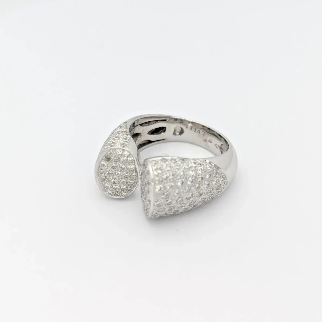 White Gold and Diamond Ring