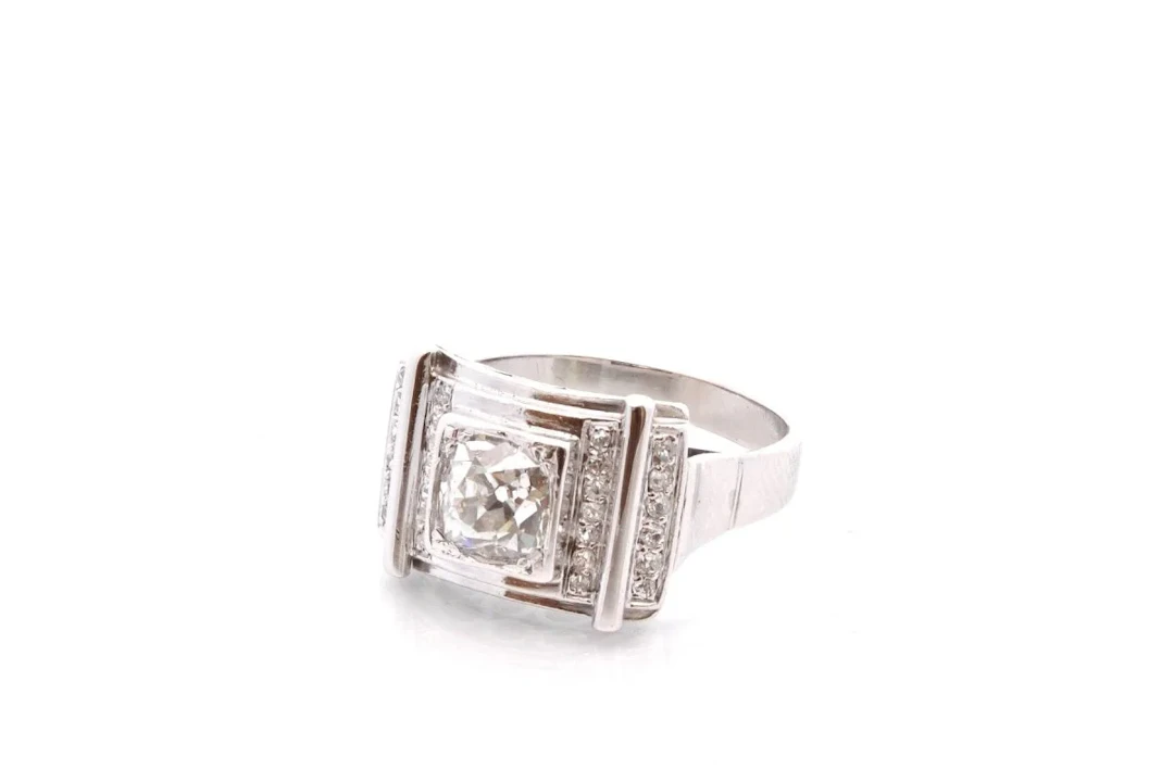 Bague vintage en or et diamants