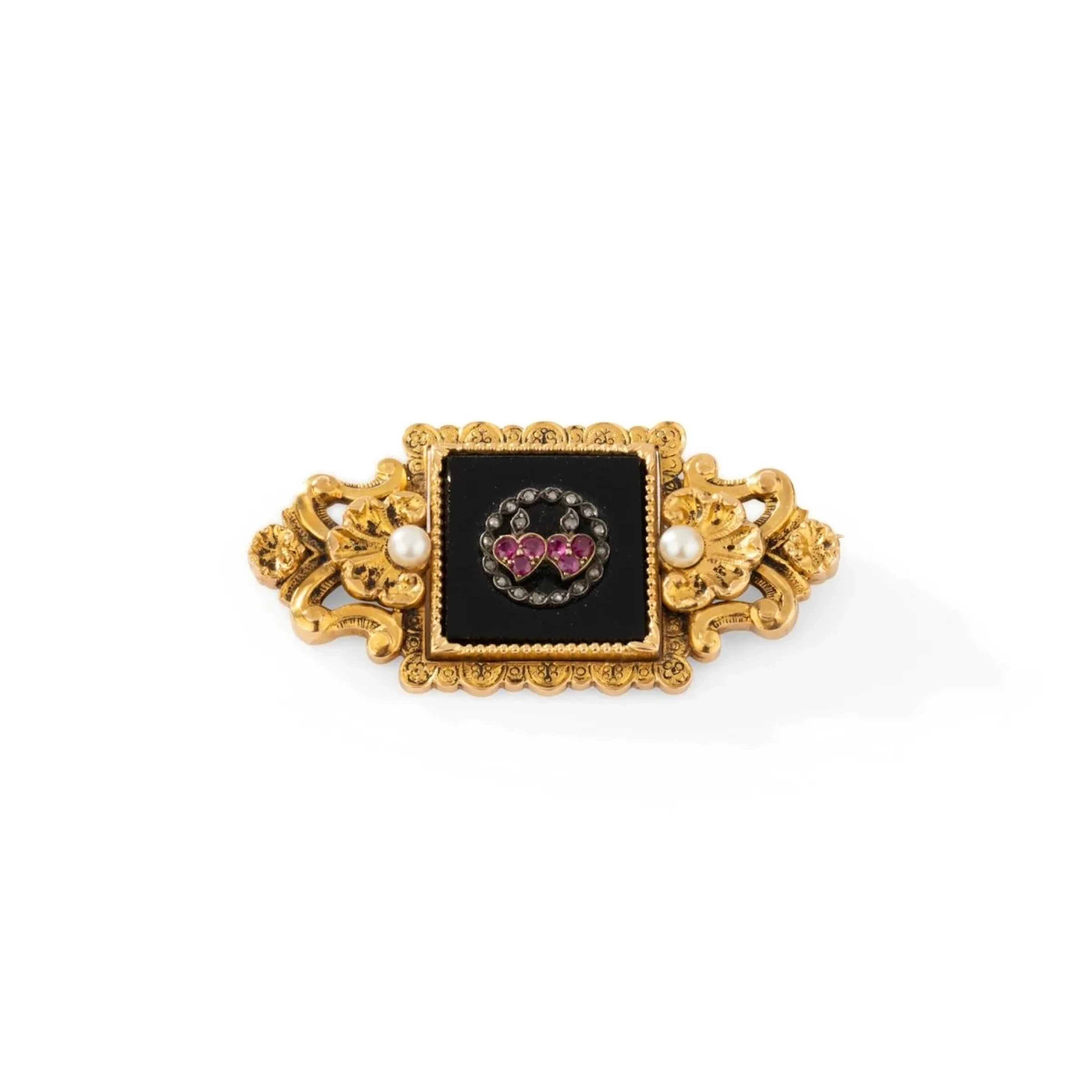 Intertwined Hearts Brooch