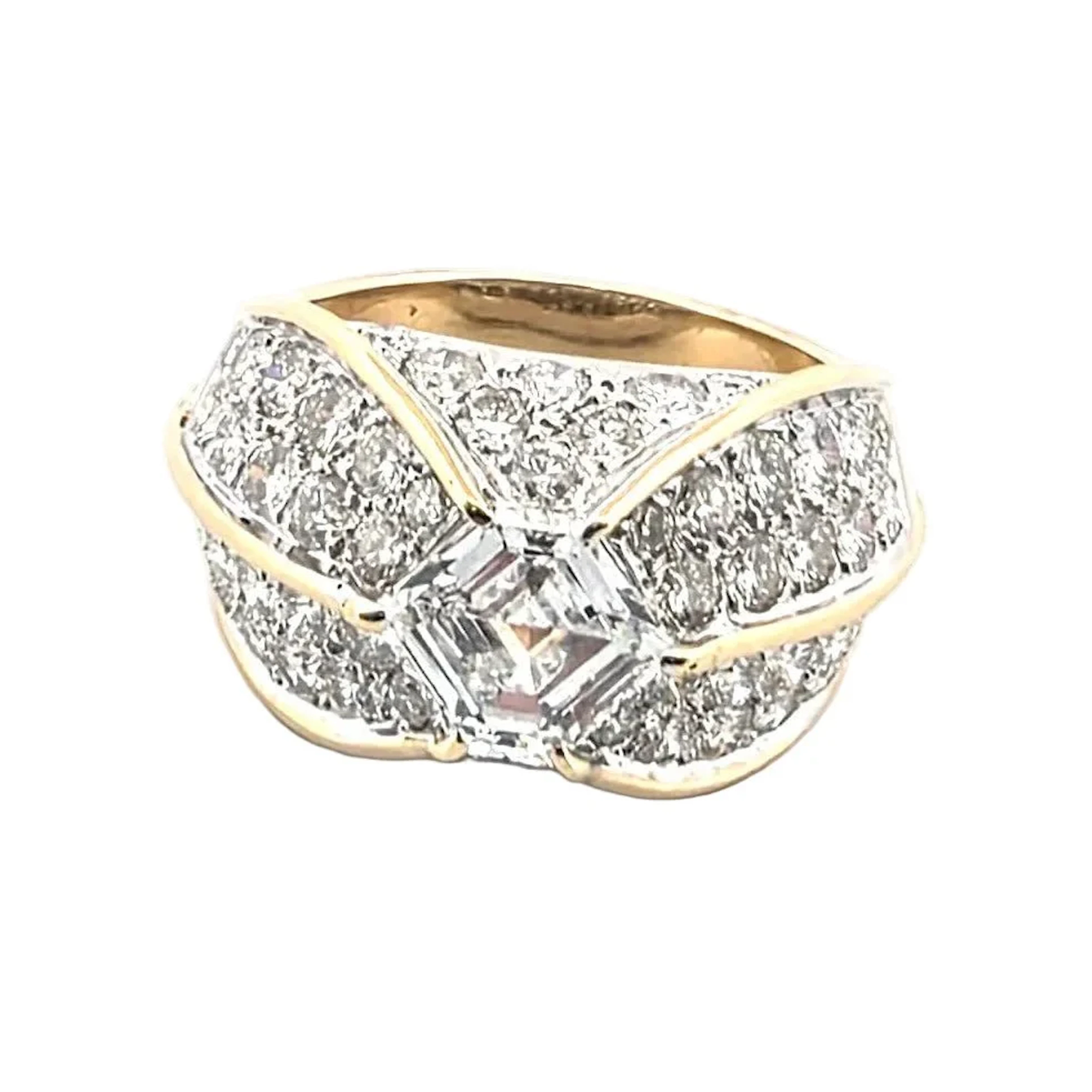 Ring Knight in yellow gold and diamonds
