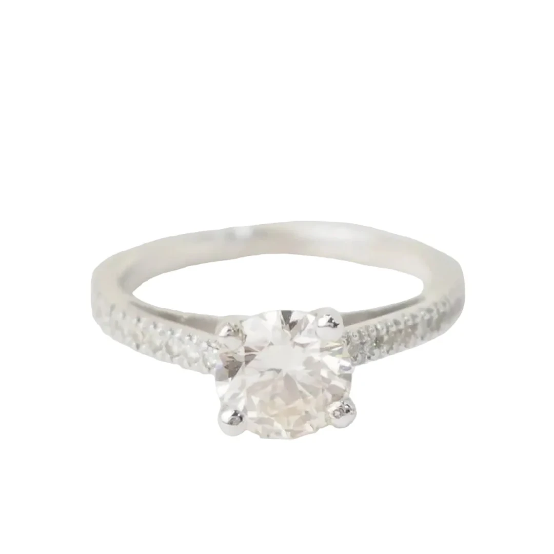 Ring Solitaire in white gold and diamonds