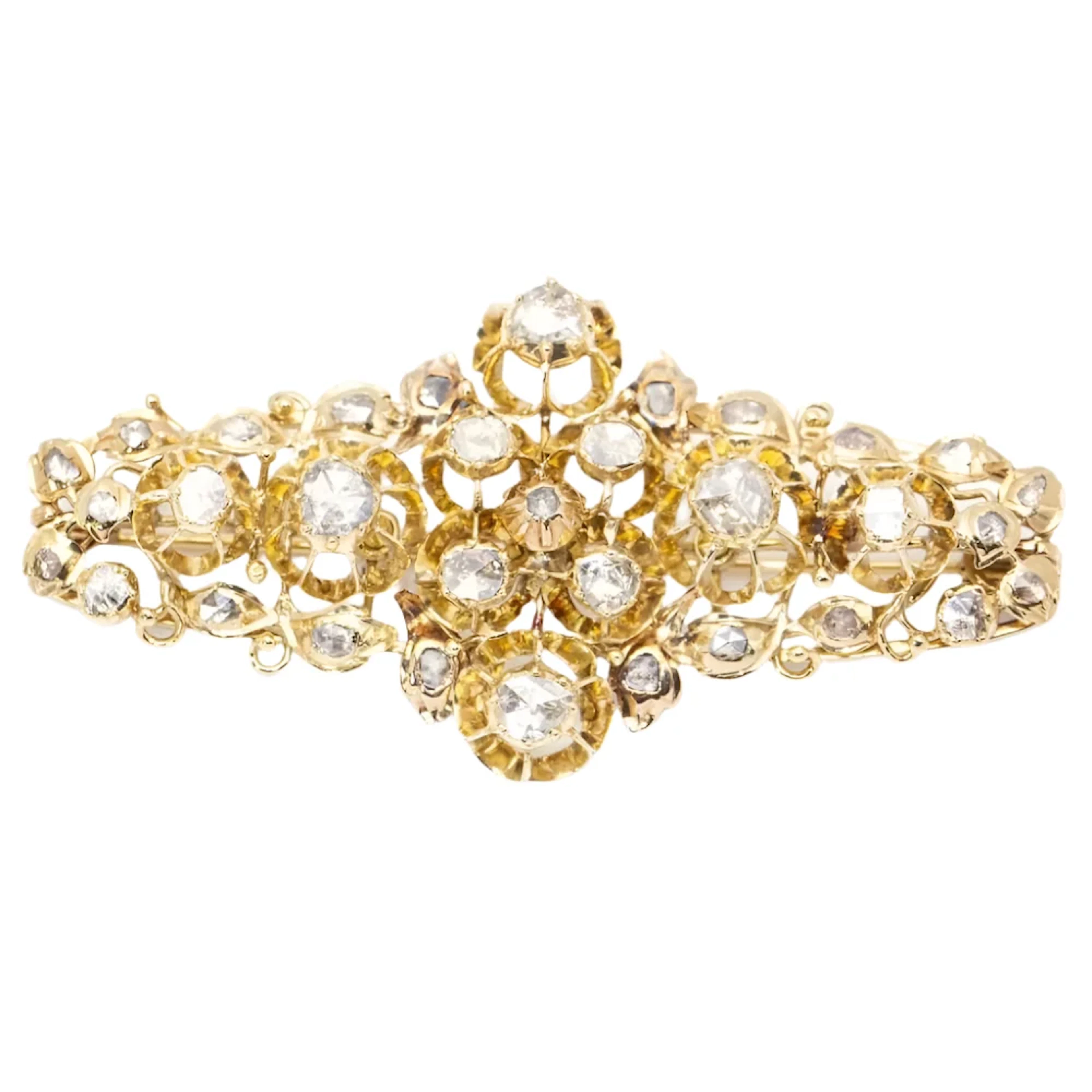 Brooch Pin in yellow gold and diamonds