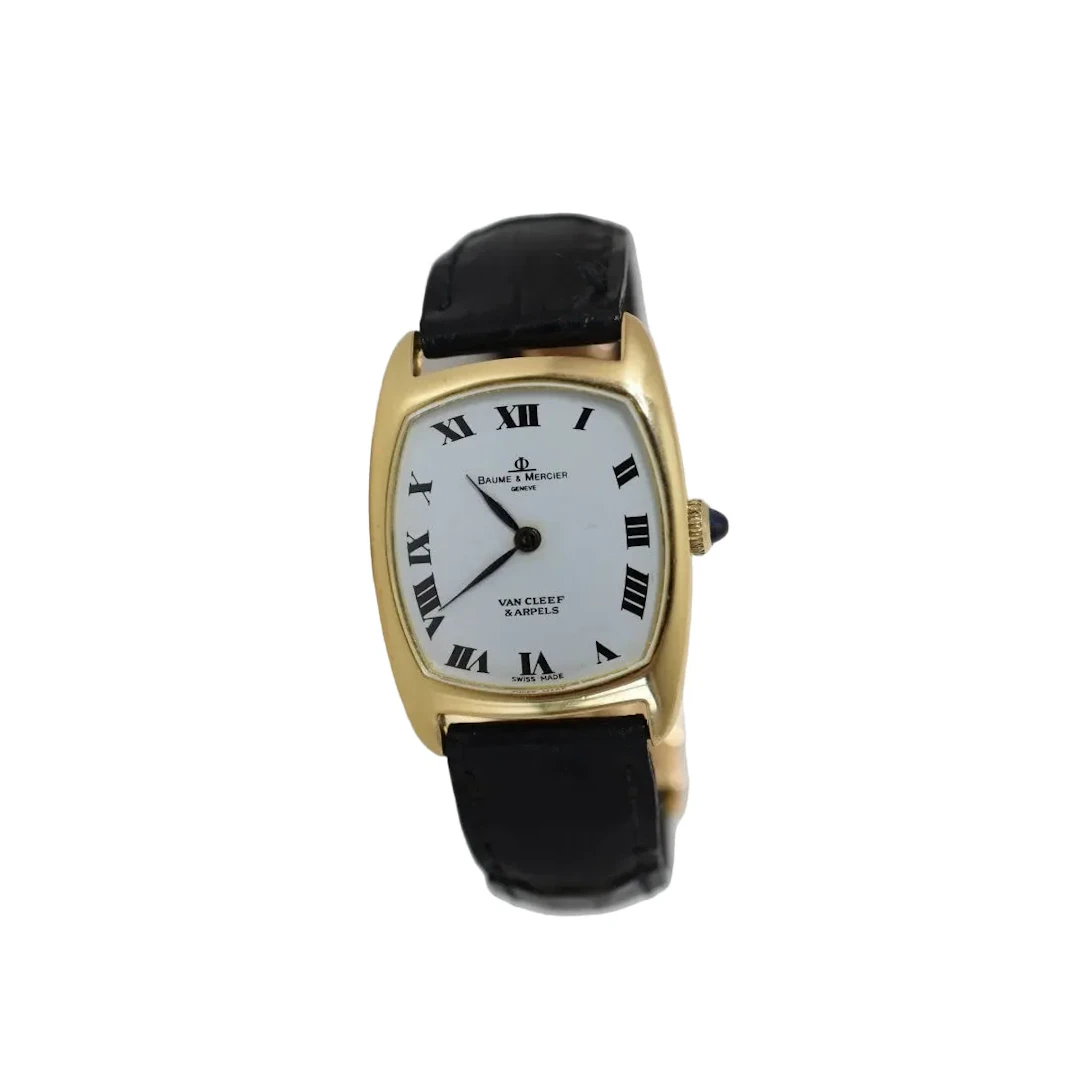 Montre BAUME & MERCIER pour VAN CLEEF & ARPELS en or jaune, cuir et saphir