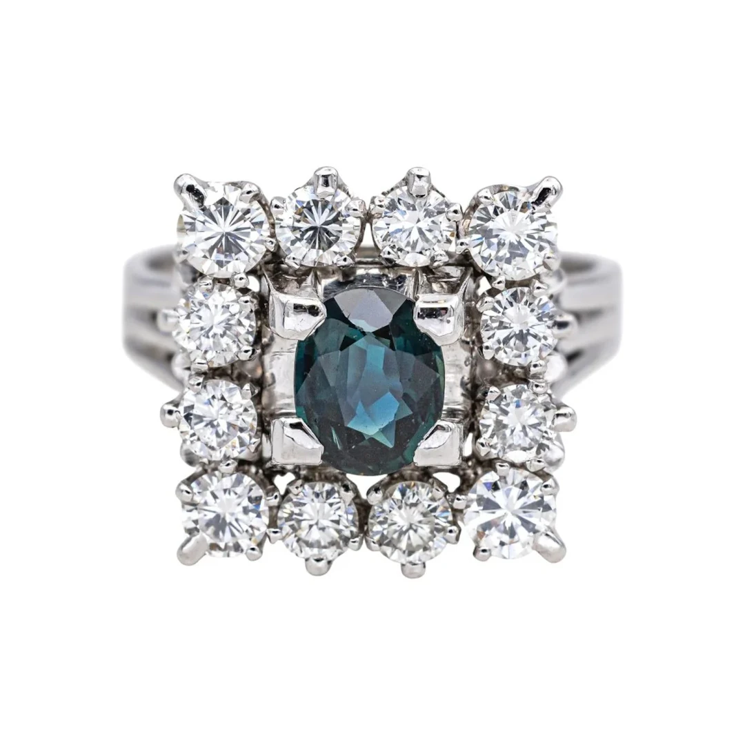 Ring Surroundings in white gold, sapphire and diamonds