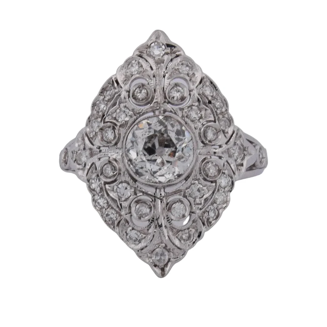 "Entourage" Ring in White Gold and Diamonds