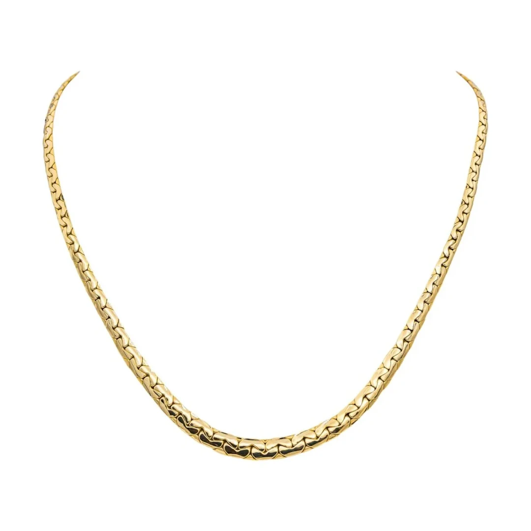 Maille necklace in yellow gold