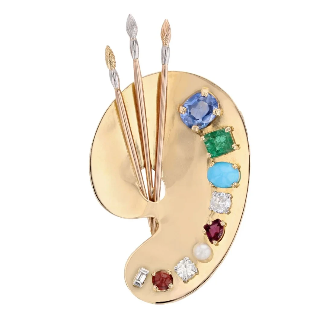 Brooch Pin in yellow gold, rose gold, paltinium, sapphire, emerald
