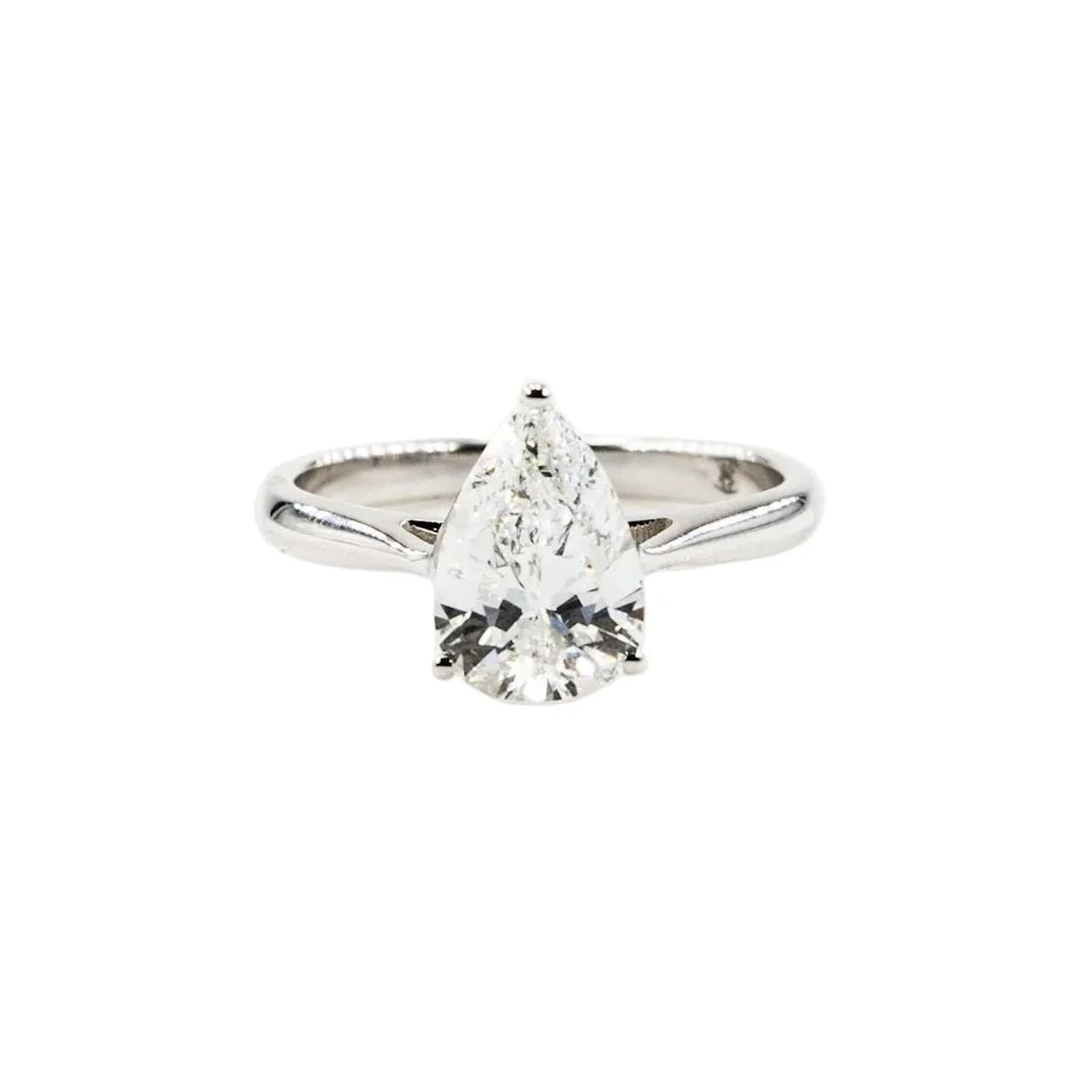 White gold and diamond Solitaire Ring