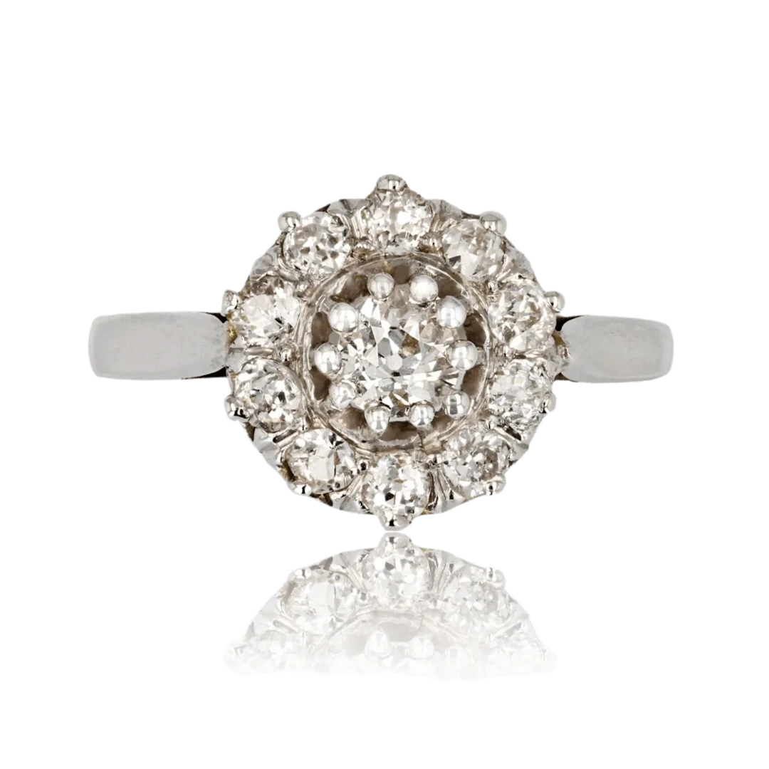 Marguerite ring in white gold and diamonds
