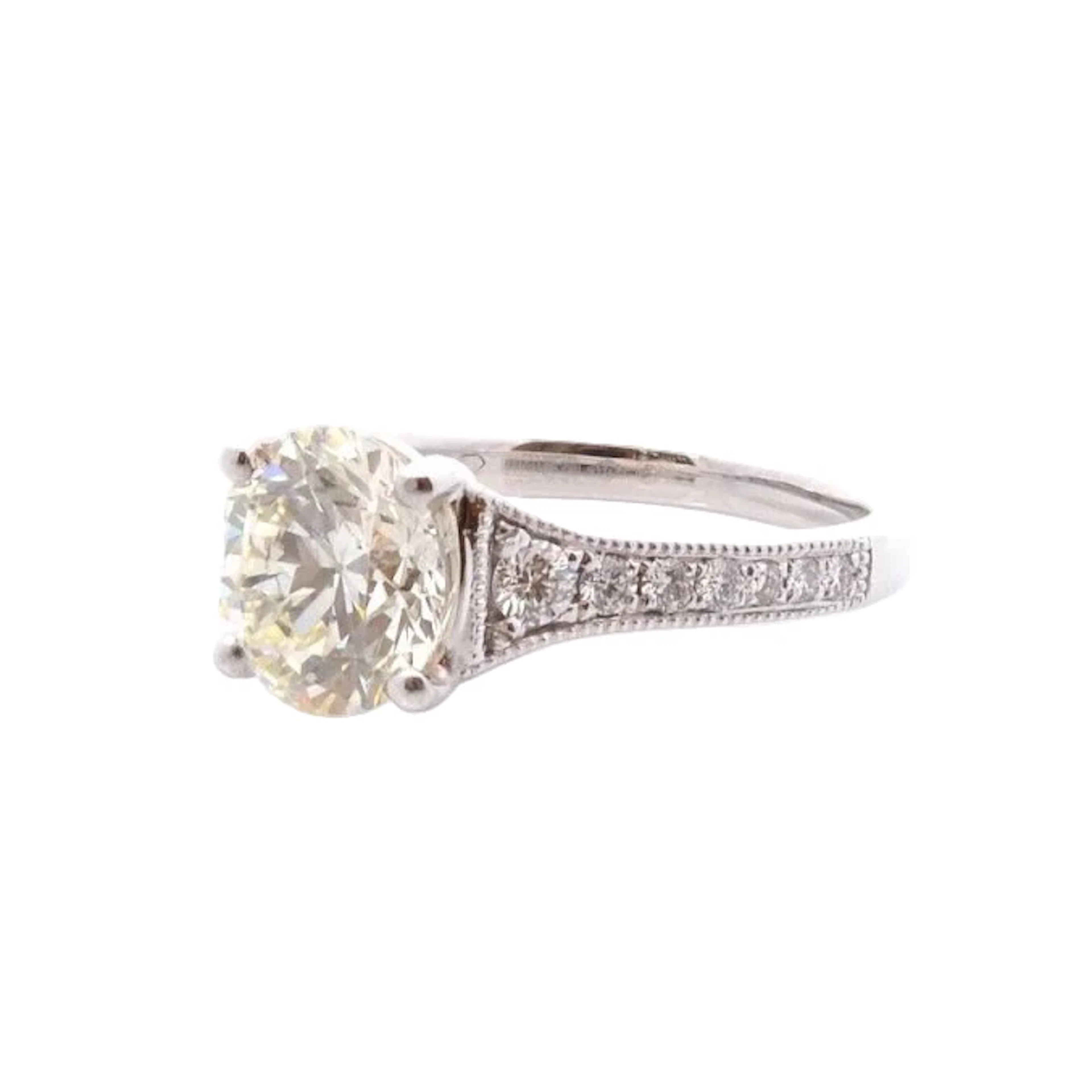 Solitaire ring in platinum and diamonds