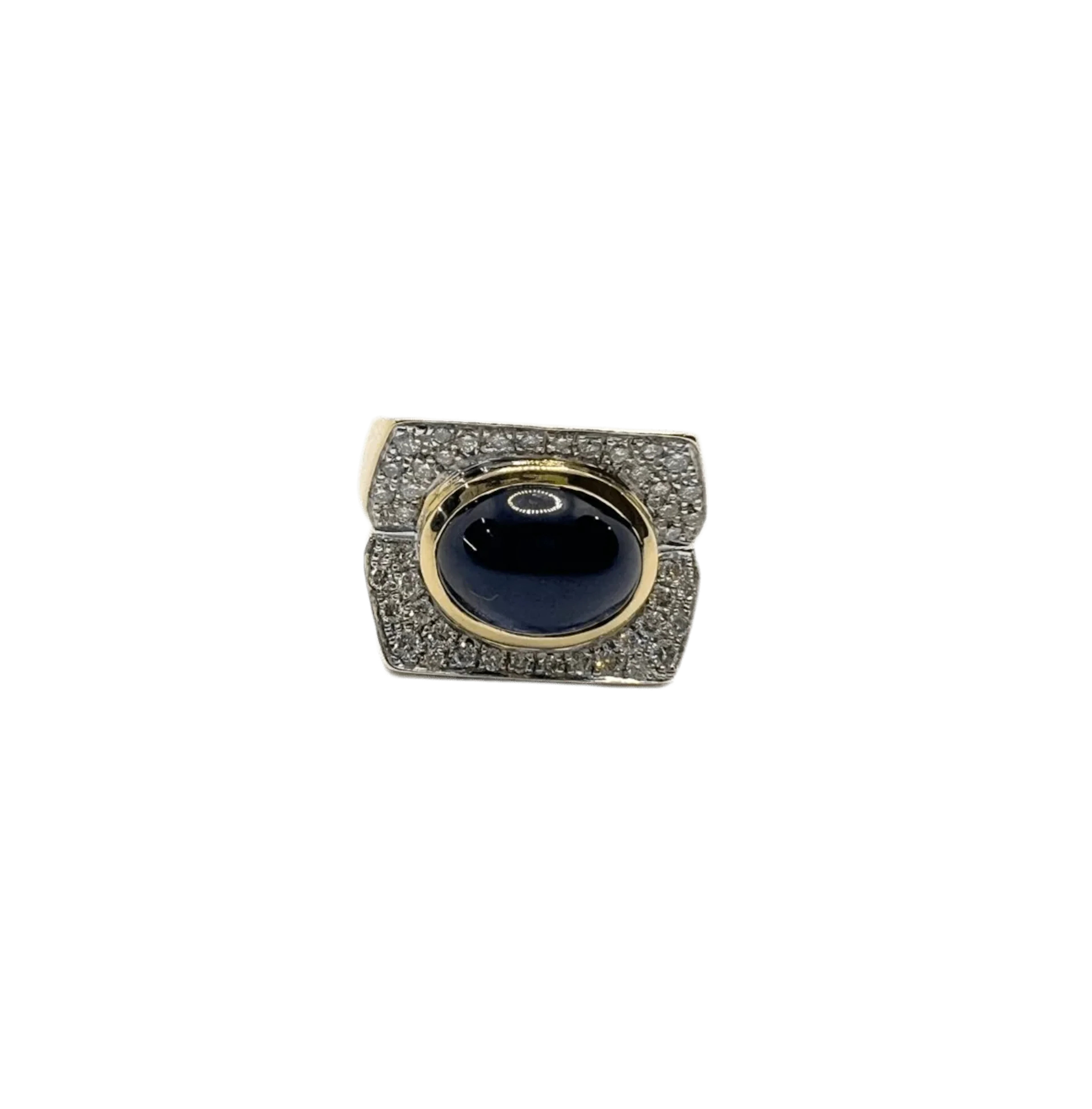 Ring in 18-carat gold with diamonds and natural sapphire.