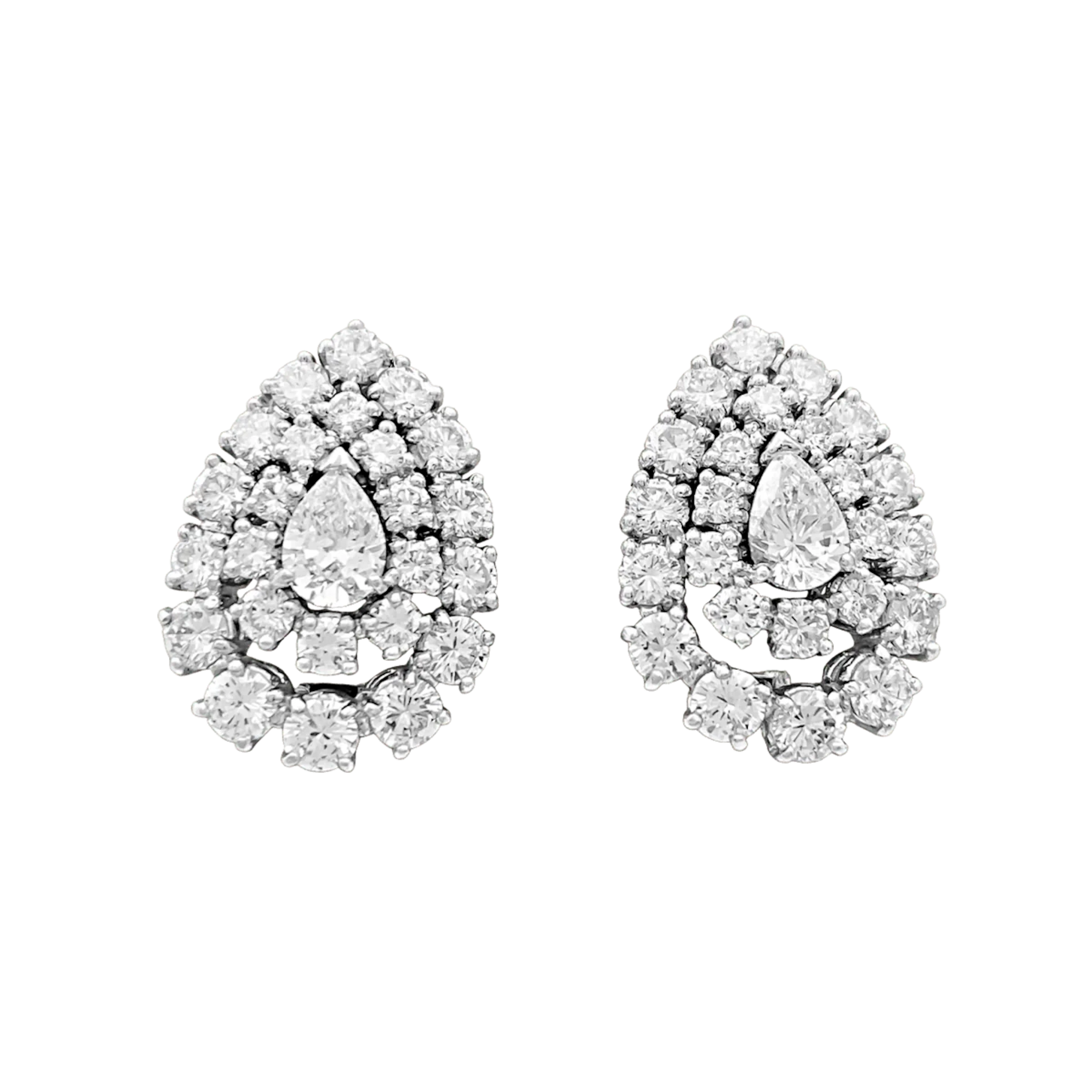 BOUCHERON Clip-On Earrings in white gold, Platinum, and Diamonds