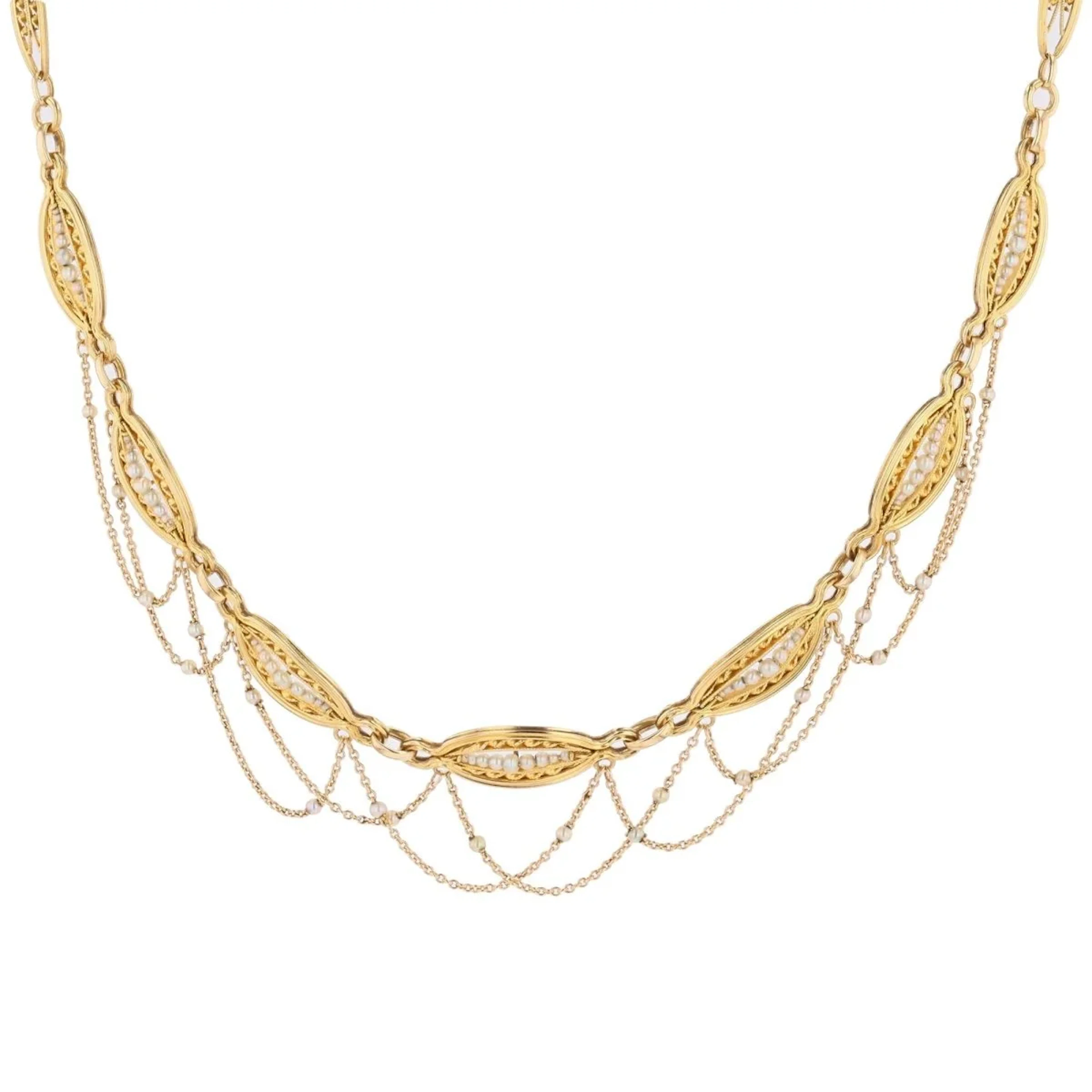 Drapery Necklace in Yellow Gold and Pearls