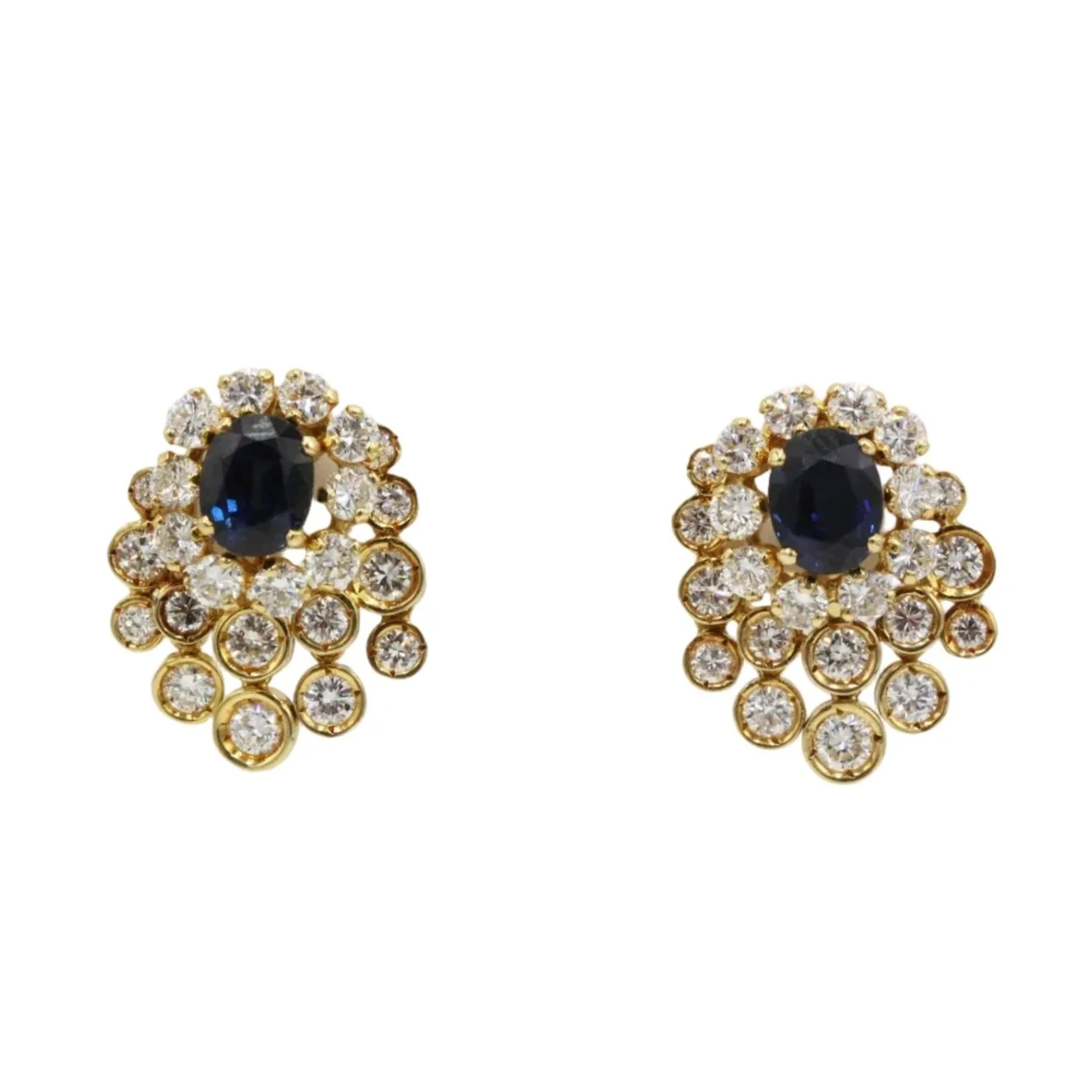 Earrings Clips in yellow gold, sapphires and diamonds