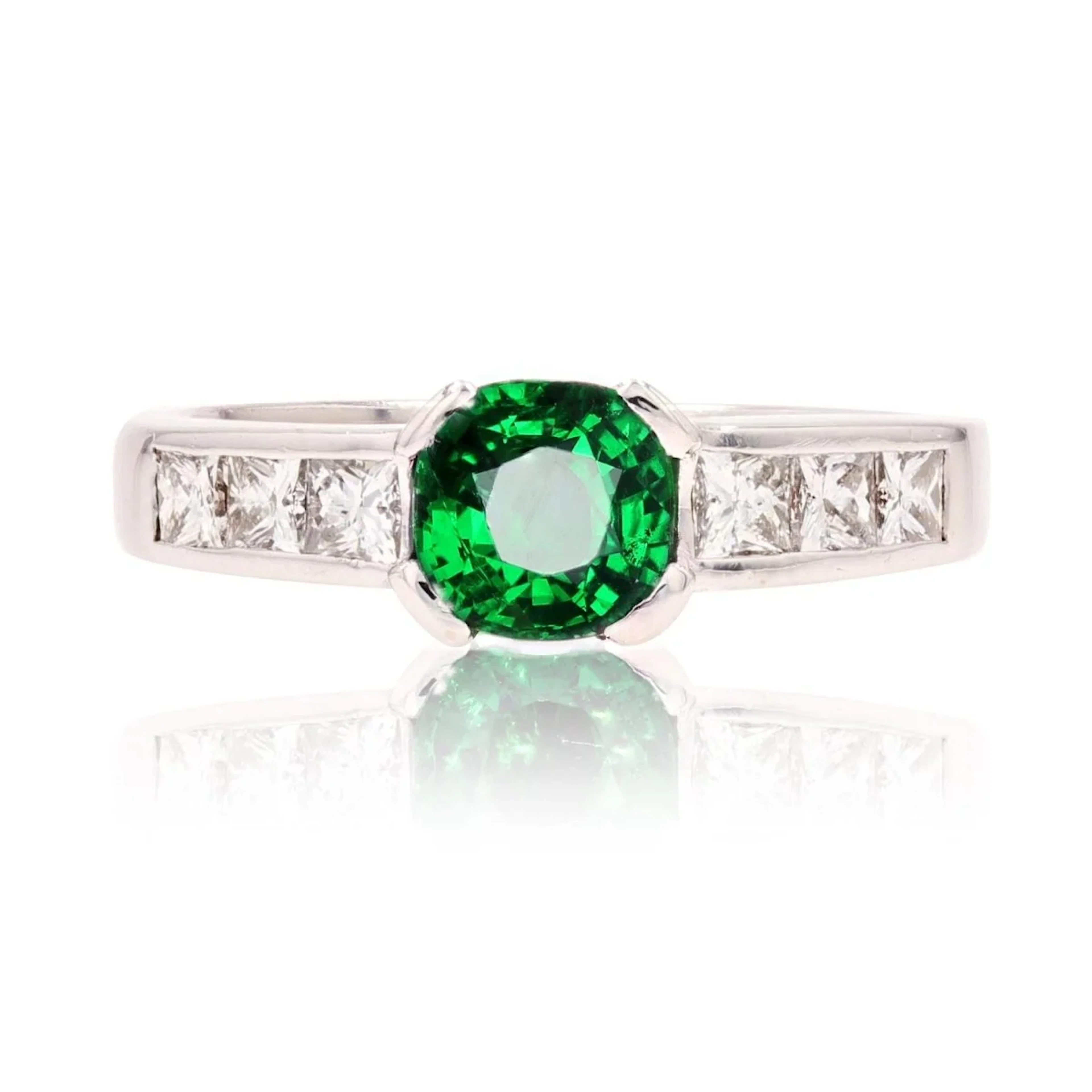 Bague Solitaire en or blanc, grenat et diamants