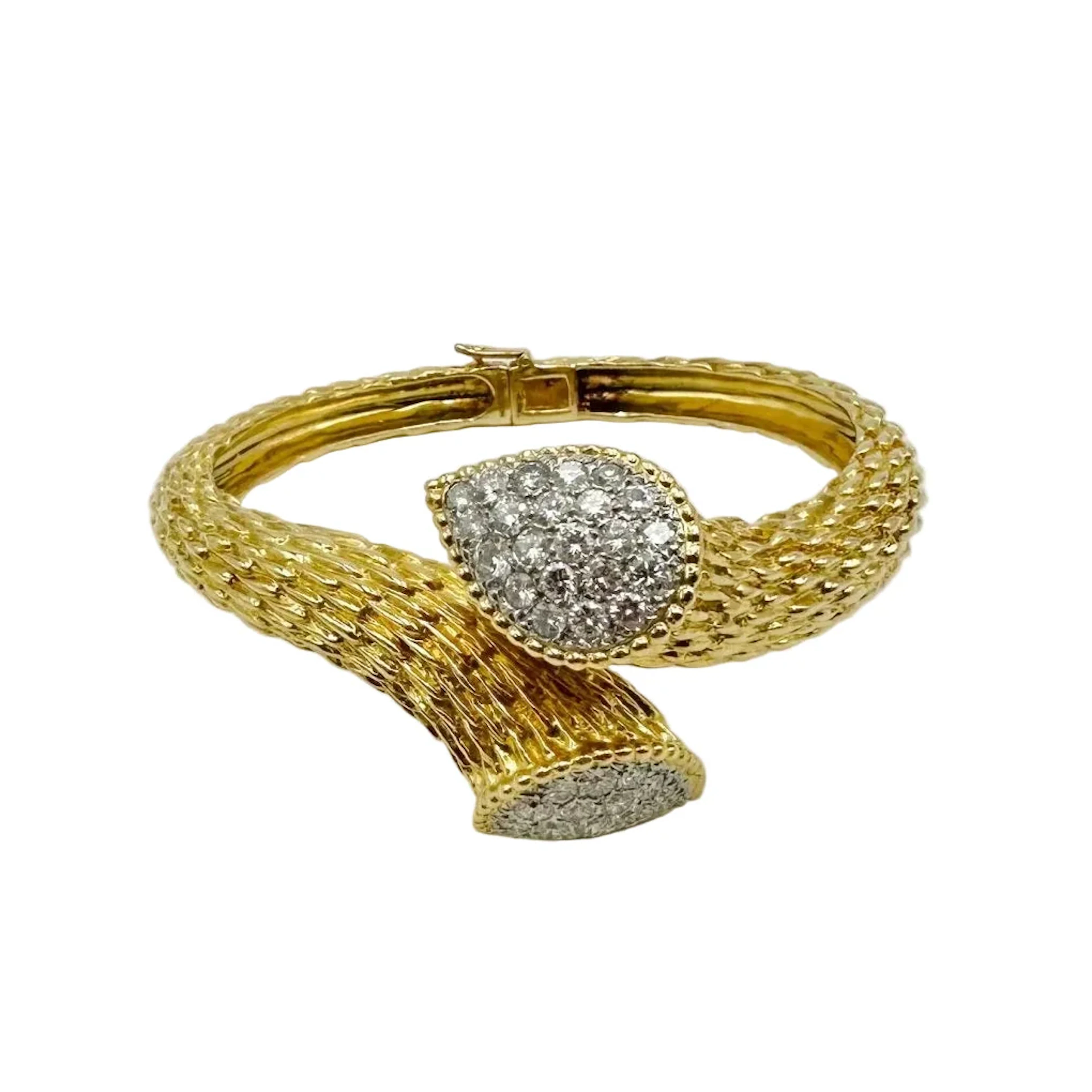 Bracelet BOUCHERON "Serpent bohème" in yellow gold and diamonds