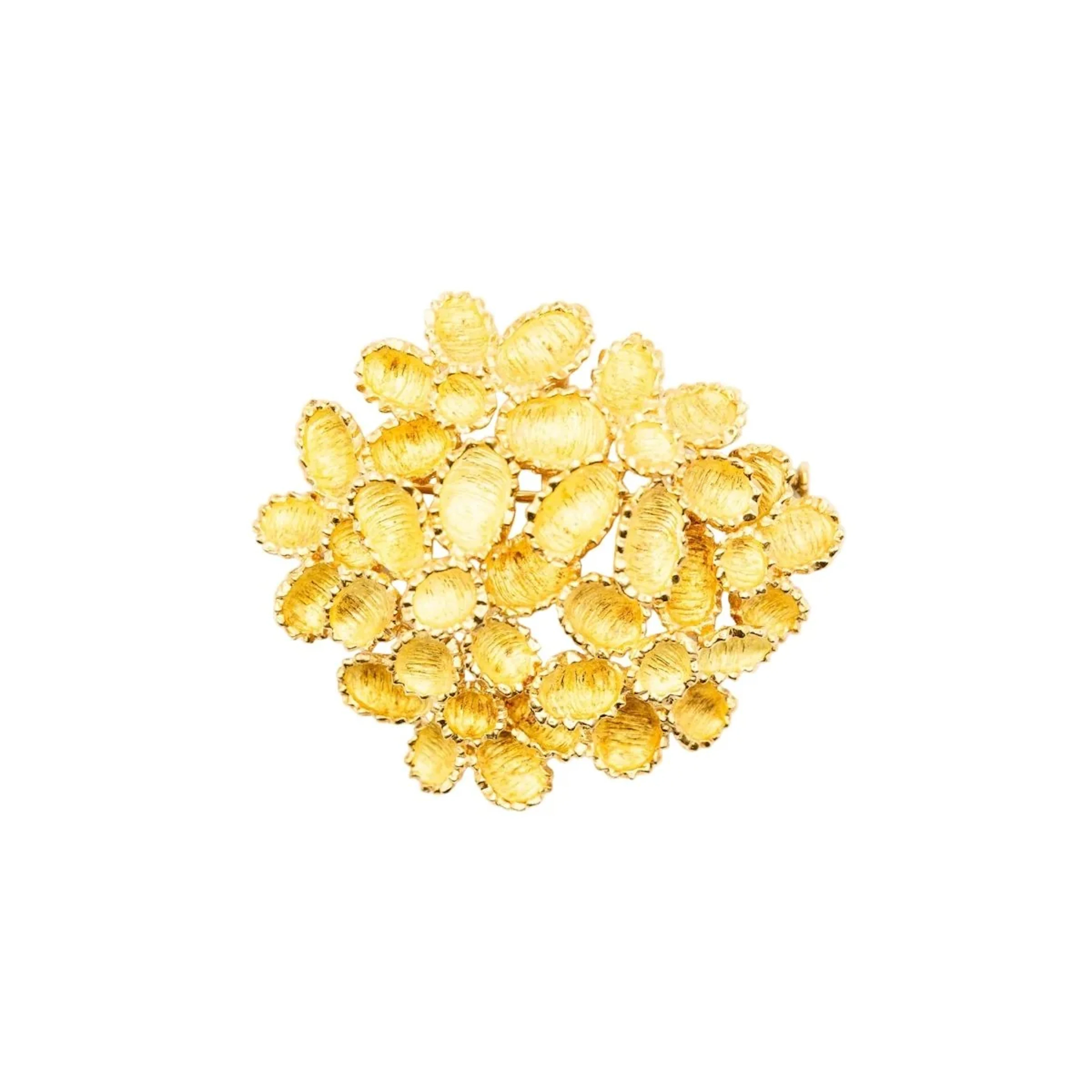 Brooch flower pendant in yellow gold