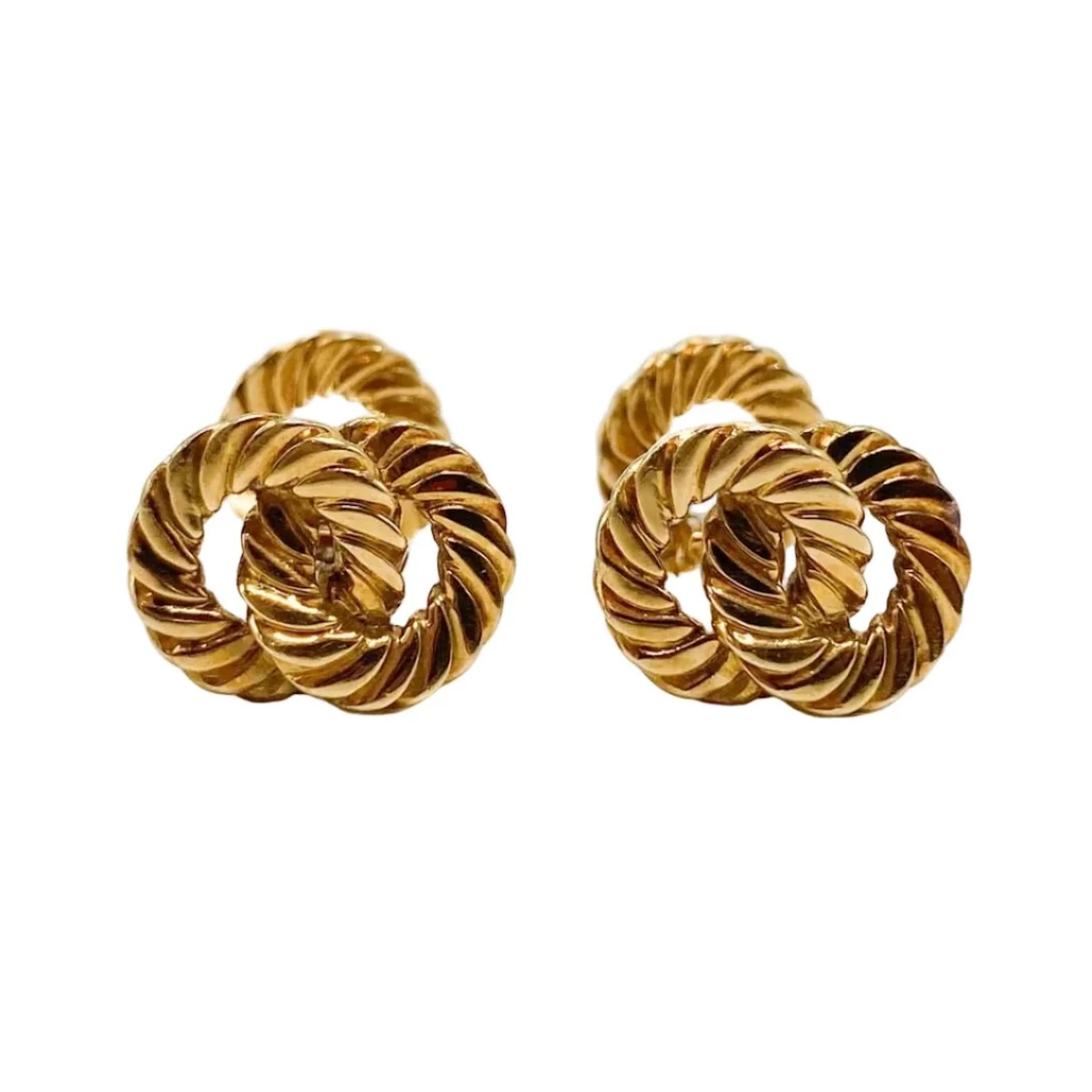VAN CLEEF & ARPELS yellow gold cufflinks